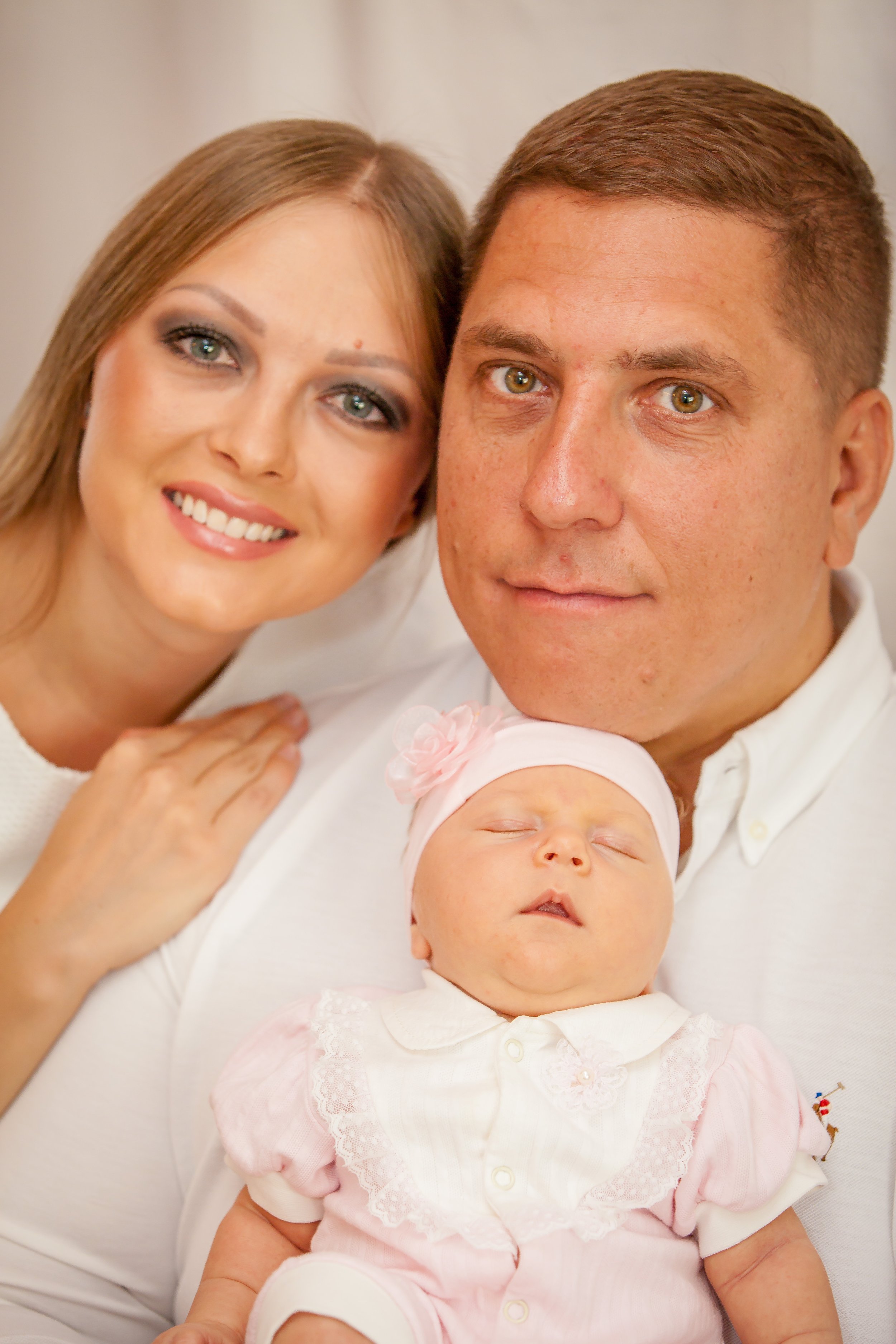 Anna-and-Roman-Family-Photography-Vik-Chohan-Photography-Photobooth023.jpg