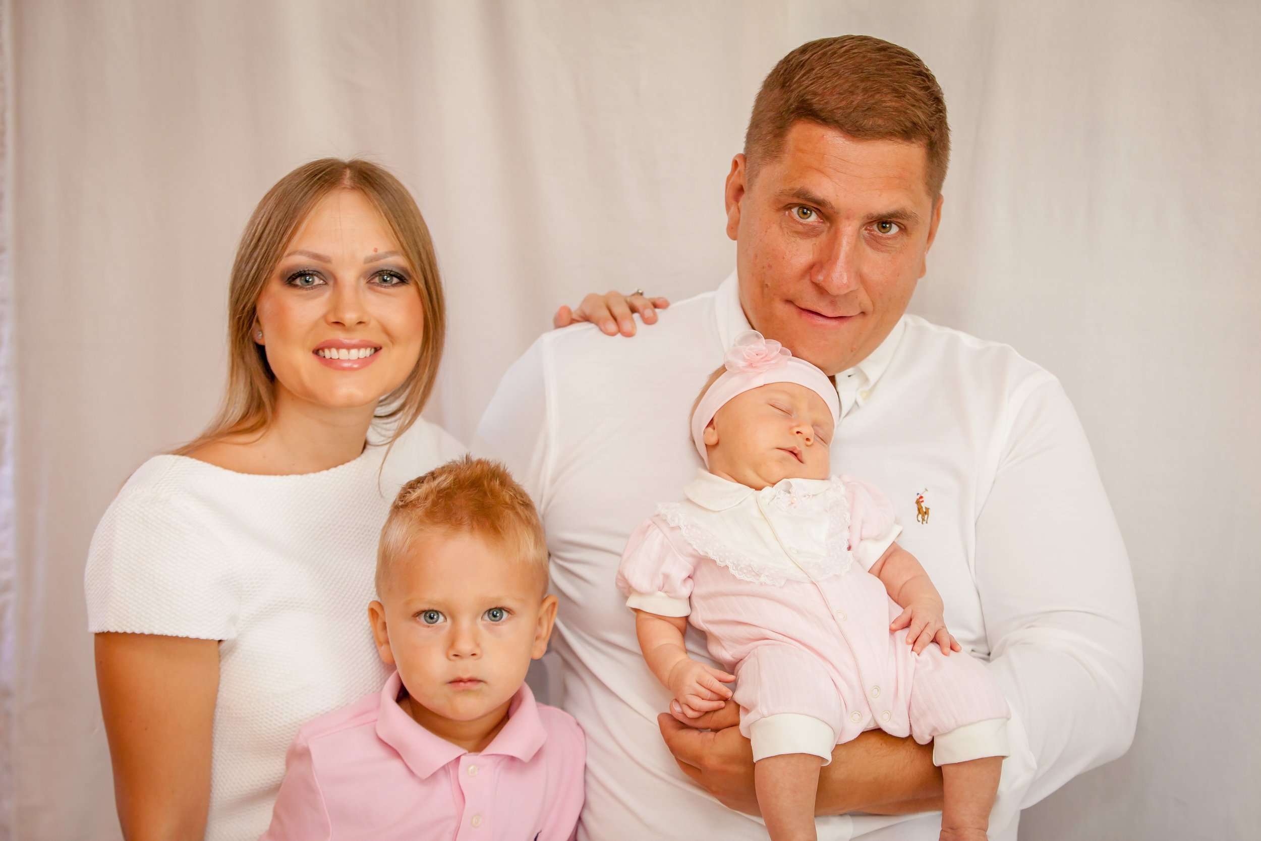 Anna-and-Roman-Family-Photography-Vik-Chohan-Photography-Photobooth024.jpg