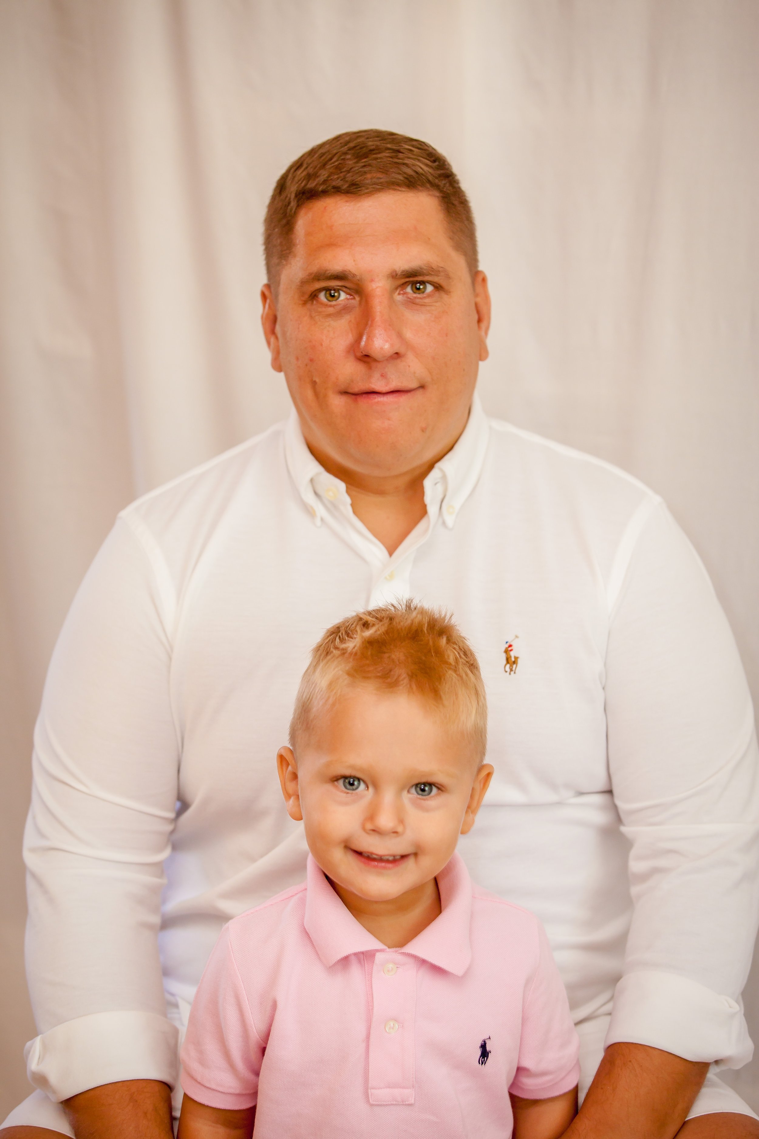 Anna-and-Roman-Family-Photography-Vik-Chohan-Photography-Photobooth035.jpg
