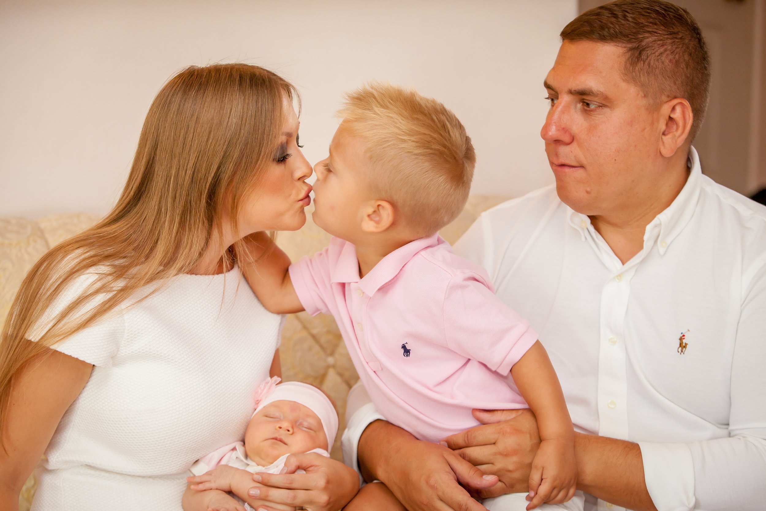 Anna-and-Roman-Family-Photography-Vik-Chohan-Photography-Photobooth041.jpg