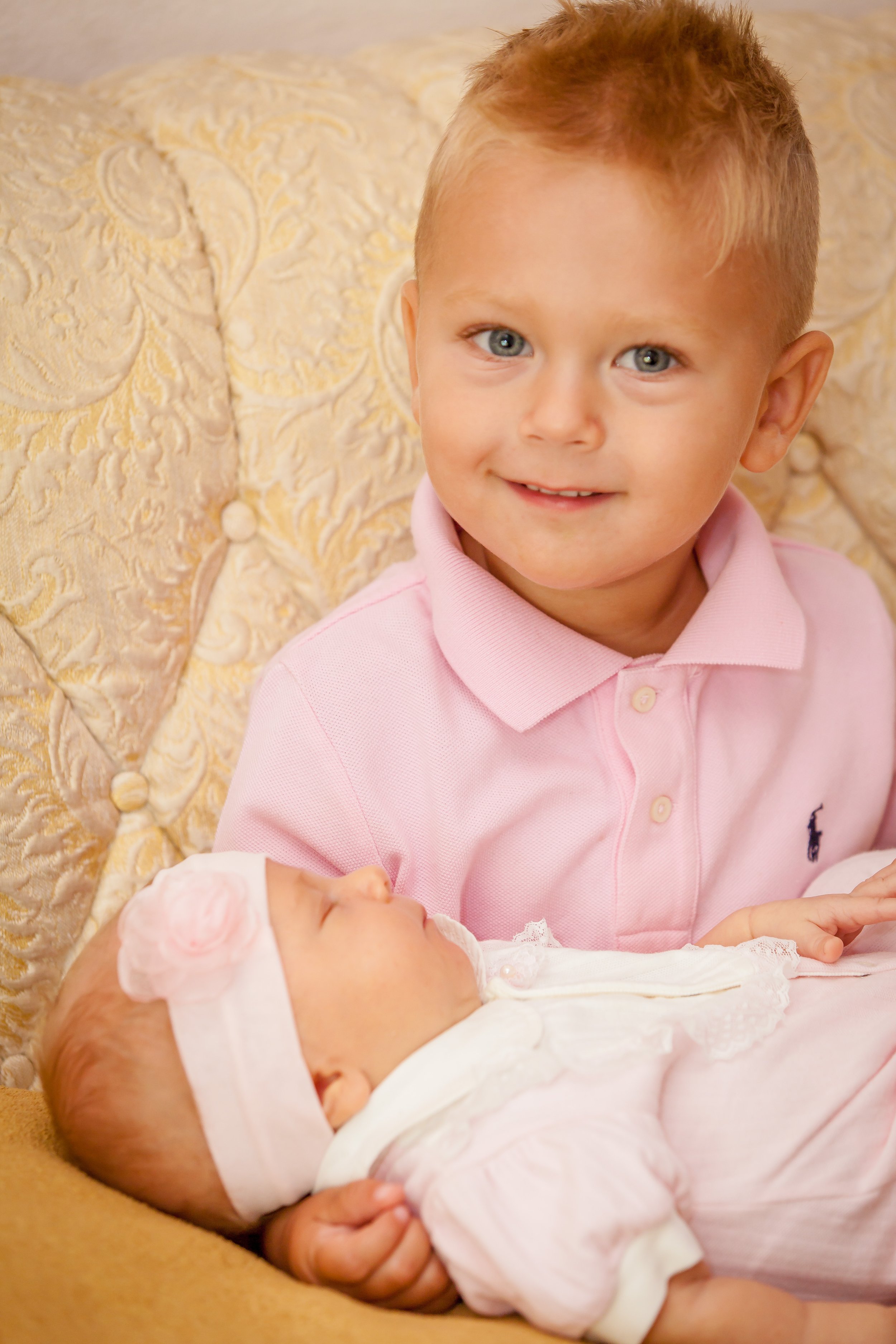 Anna-and-Roman-Family-Photography-Vik-Chohan-Photography-Photobooth060.jpg