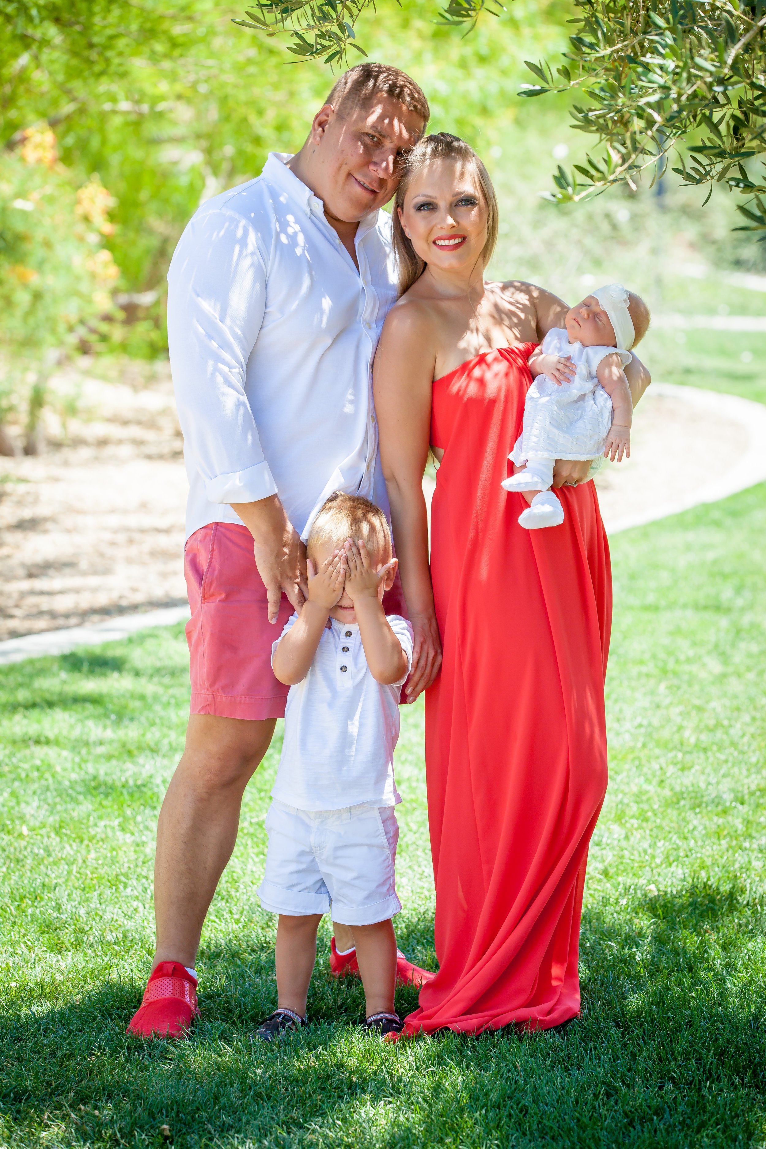 Anna-and-Roman-Family-Photography-Vik-Chohan-Photography-Photobooth130.jpg