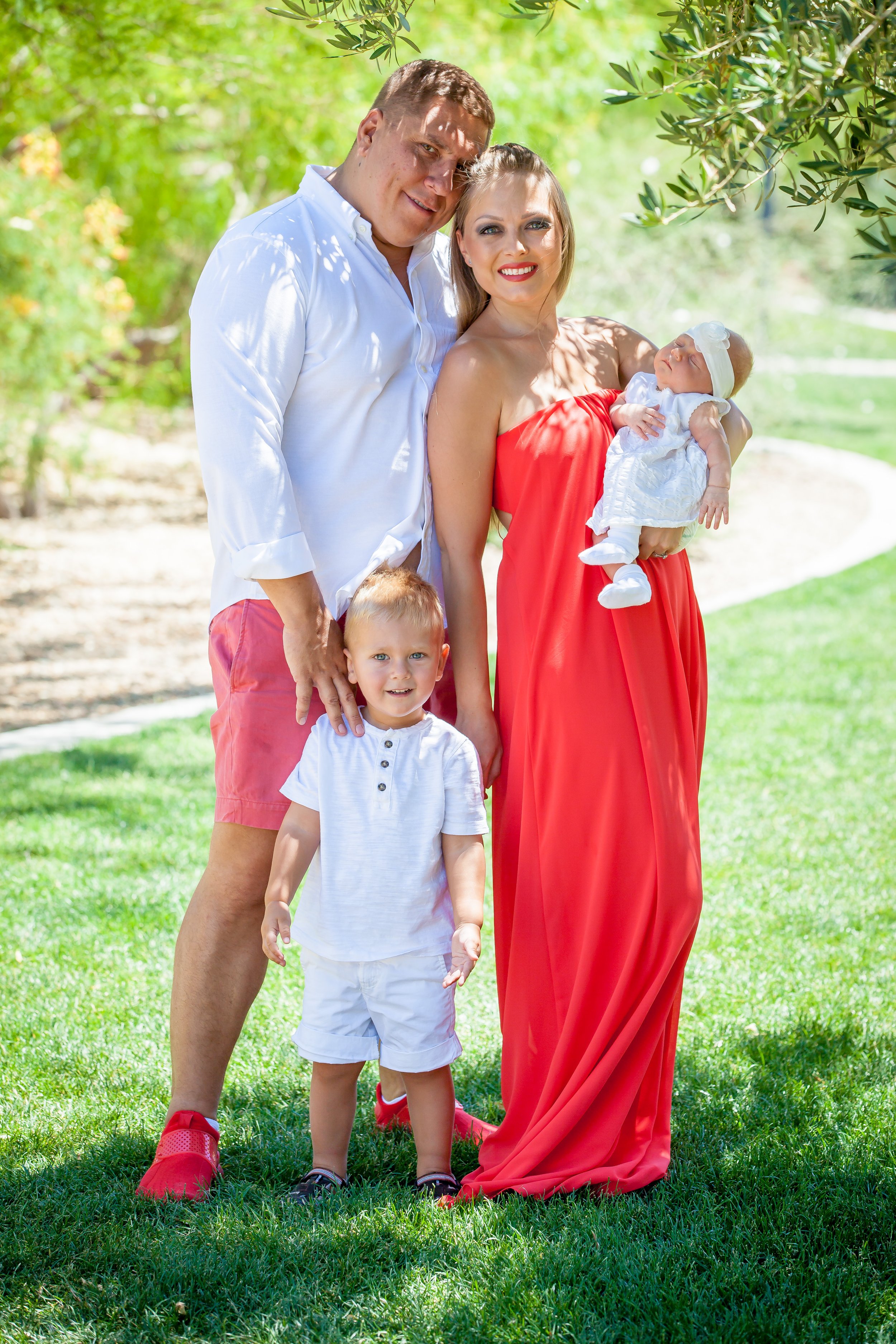 Anna-and-Roman-Family-Photography-Vik-Chohan-Photography-Photobooth131.jpg
