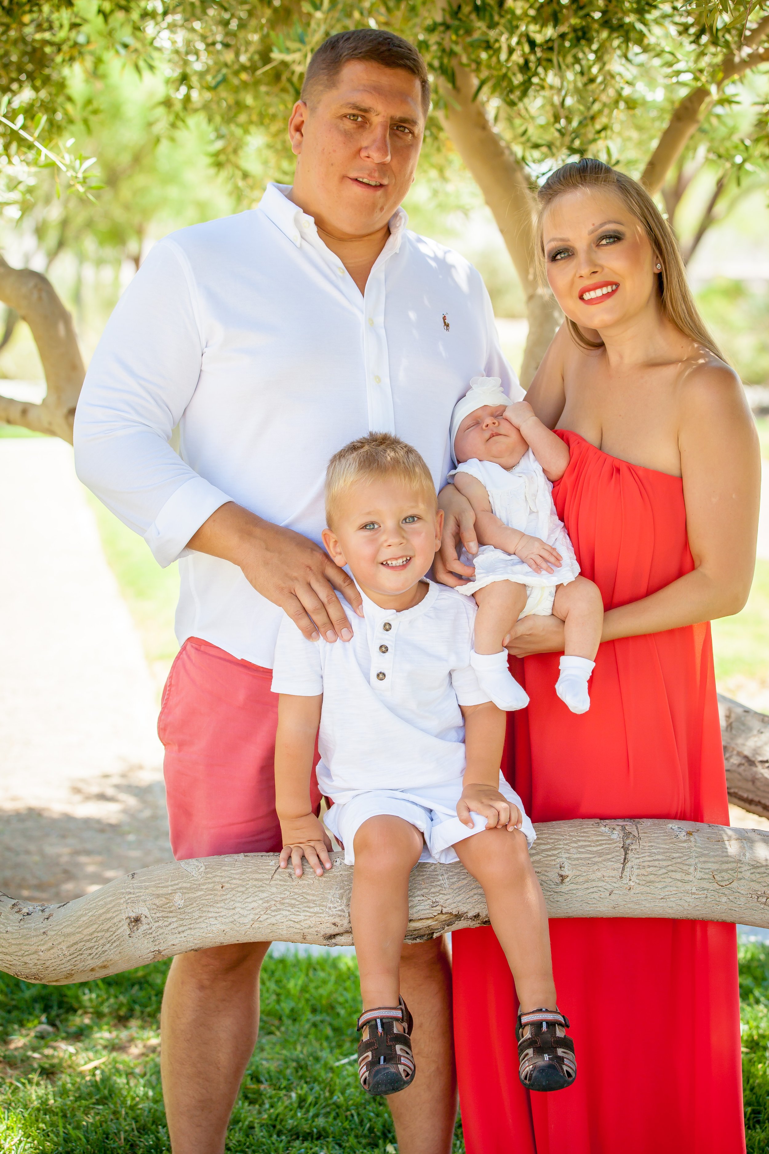 Anna-and-Roman-Family-Photography-Vik-Chohan-Photography-Photobooth152.jpg