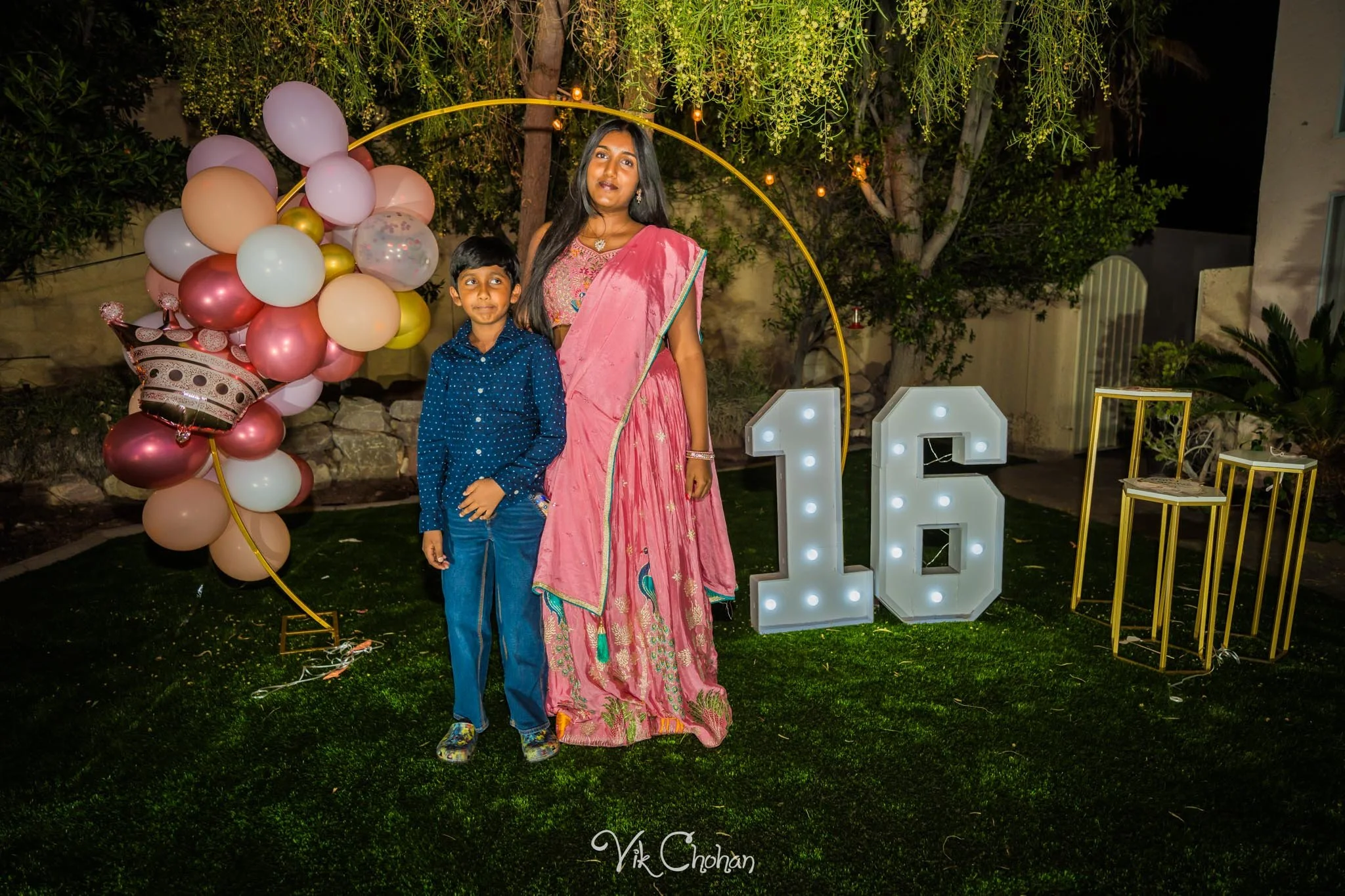 2025-10-25-Ishita-16th-Birthday-Celebration-Photography-Vik-Chohan-Photography-Photo-Booth-Social-Media-VCP-010.jpg