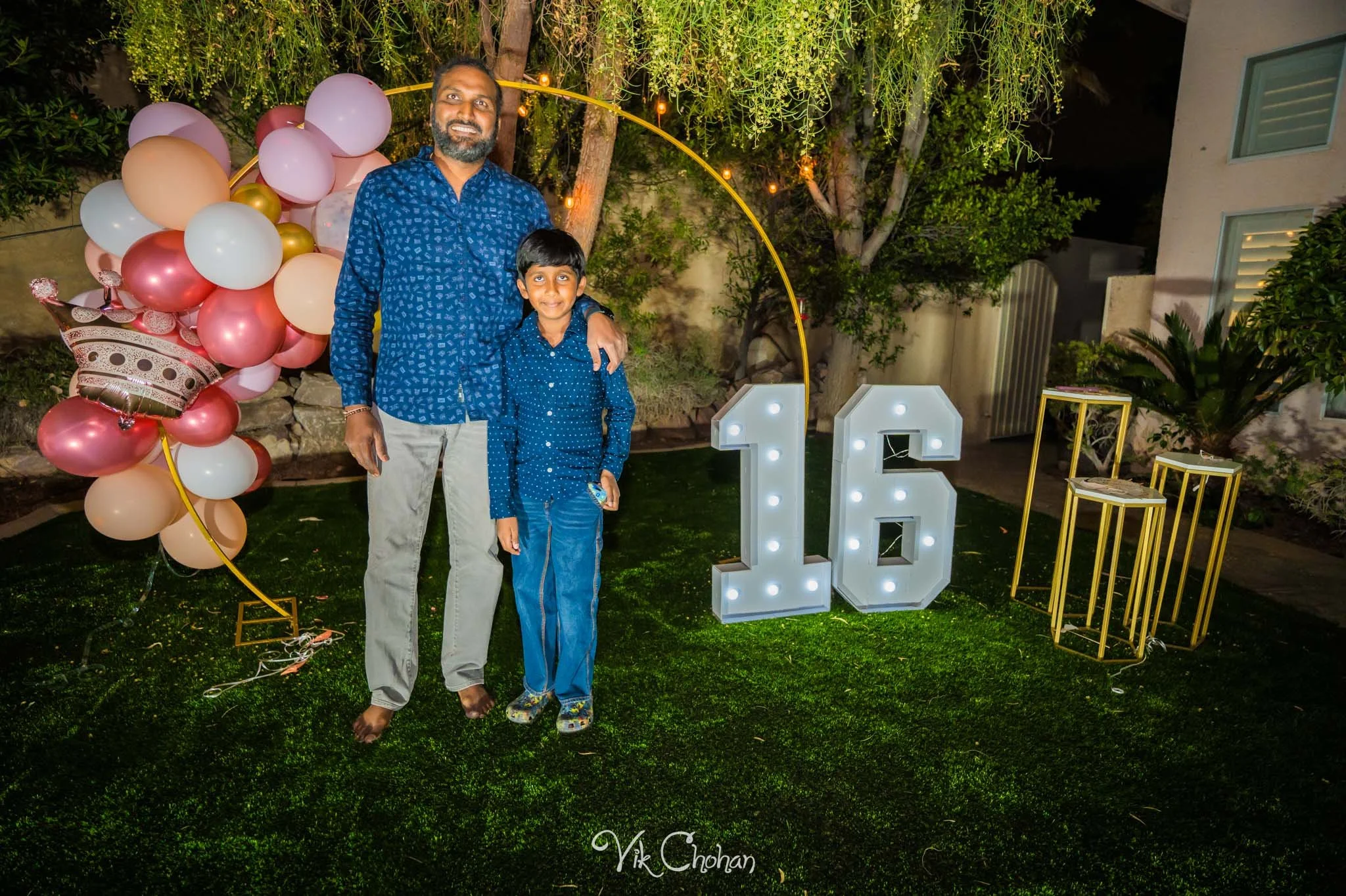 2025-10-25-Ishita-16th-Birthday-Celebration-Photography-Vik-Chohan-Photography-Photo-Booth-Social-Media-VCP-014.jpg