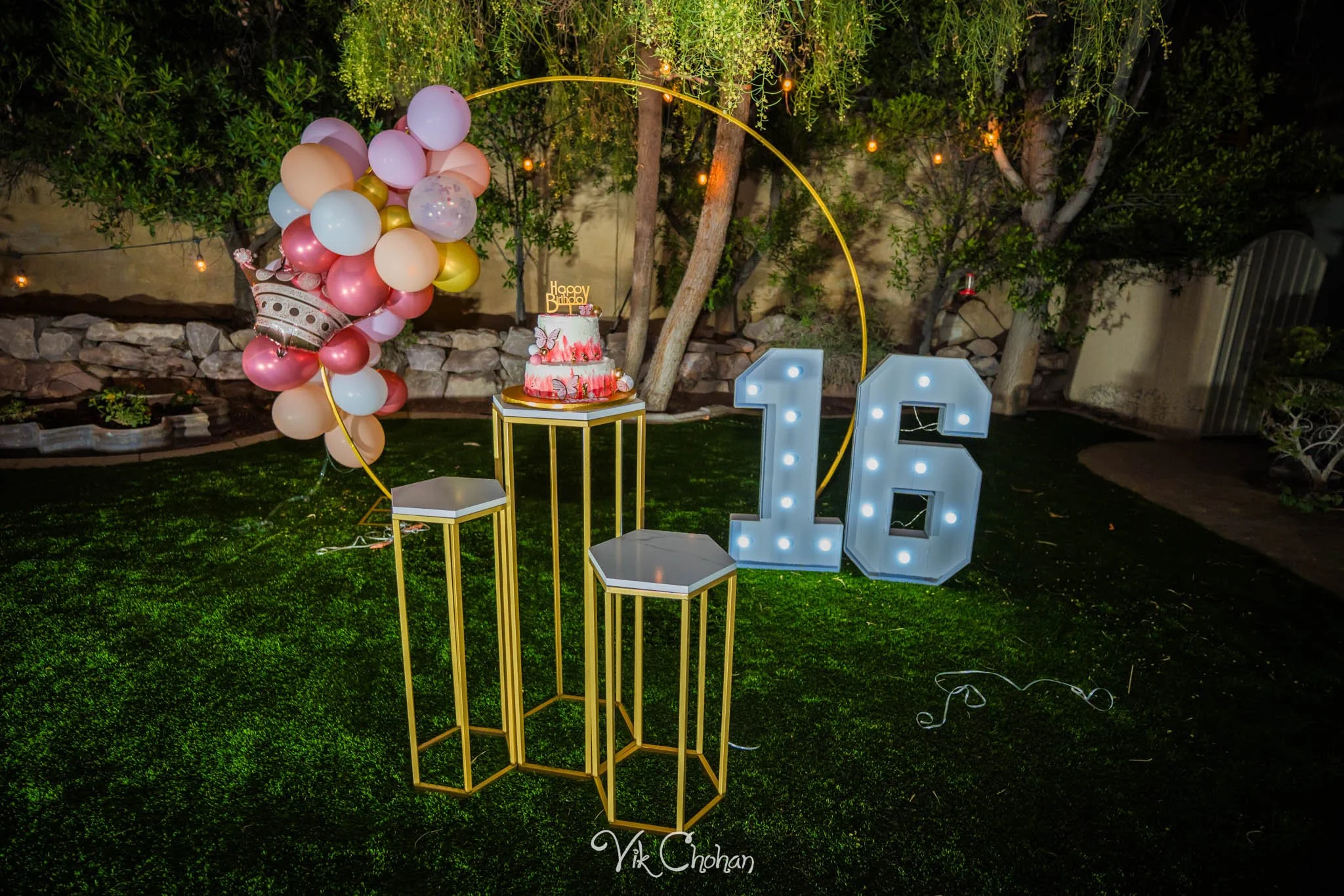 2025-10-25-Ishita-16th-Birthday-Celebration-Photography-Vik-Chohan-Photography-Photo-Booth-Social-Media-VCP-166.jpg
