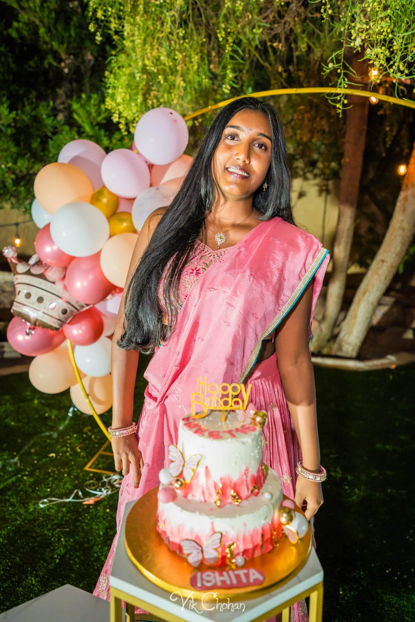 2025-10-25-Ishita-16th-Birthday-Celebration-Photography-Vik-Chohan-Photography-Photo-Booth-Social-Media-VCP-170.jpg