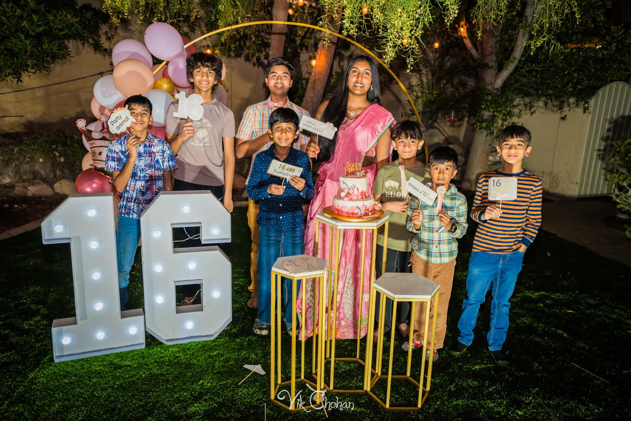 2025-10-25-Ishita-16th-Birthday-Celebration-Photography-Vik-Chohan-Photography-Photo-Booth-Social-Media-VCP-185.jpg