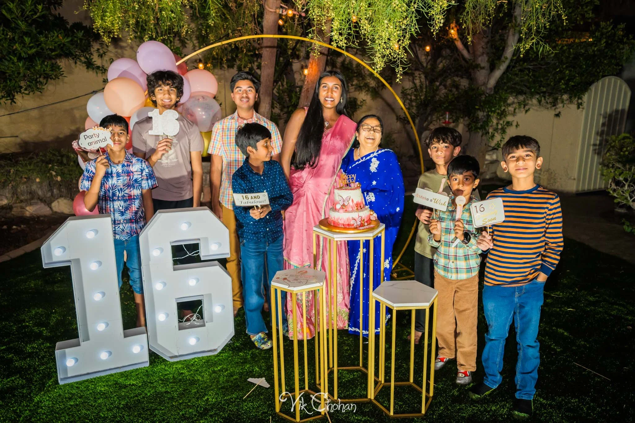 2025-10-25-Ishita-16th-Birthday-Celebration-Photography-Vik-Chohan-Photography-Photo-Booth-Social-Media-VCP-186.jpg