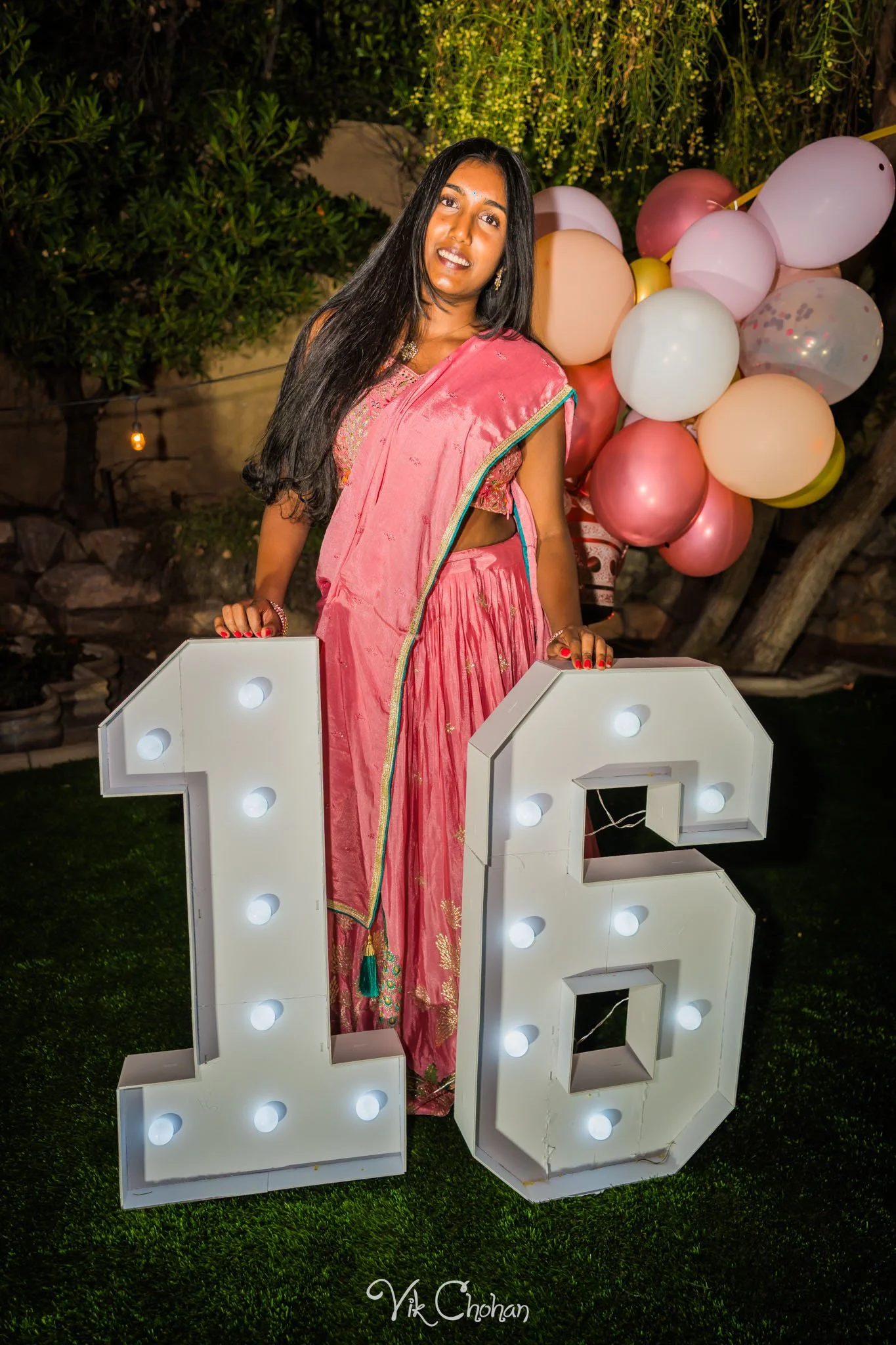 2025-10-25-Ishita-16th-Birthday-Celebration-Photography-Vik-Chohan-Photography-Photo-Booth-Social-Media-VCP-197.jpg