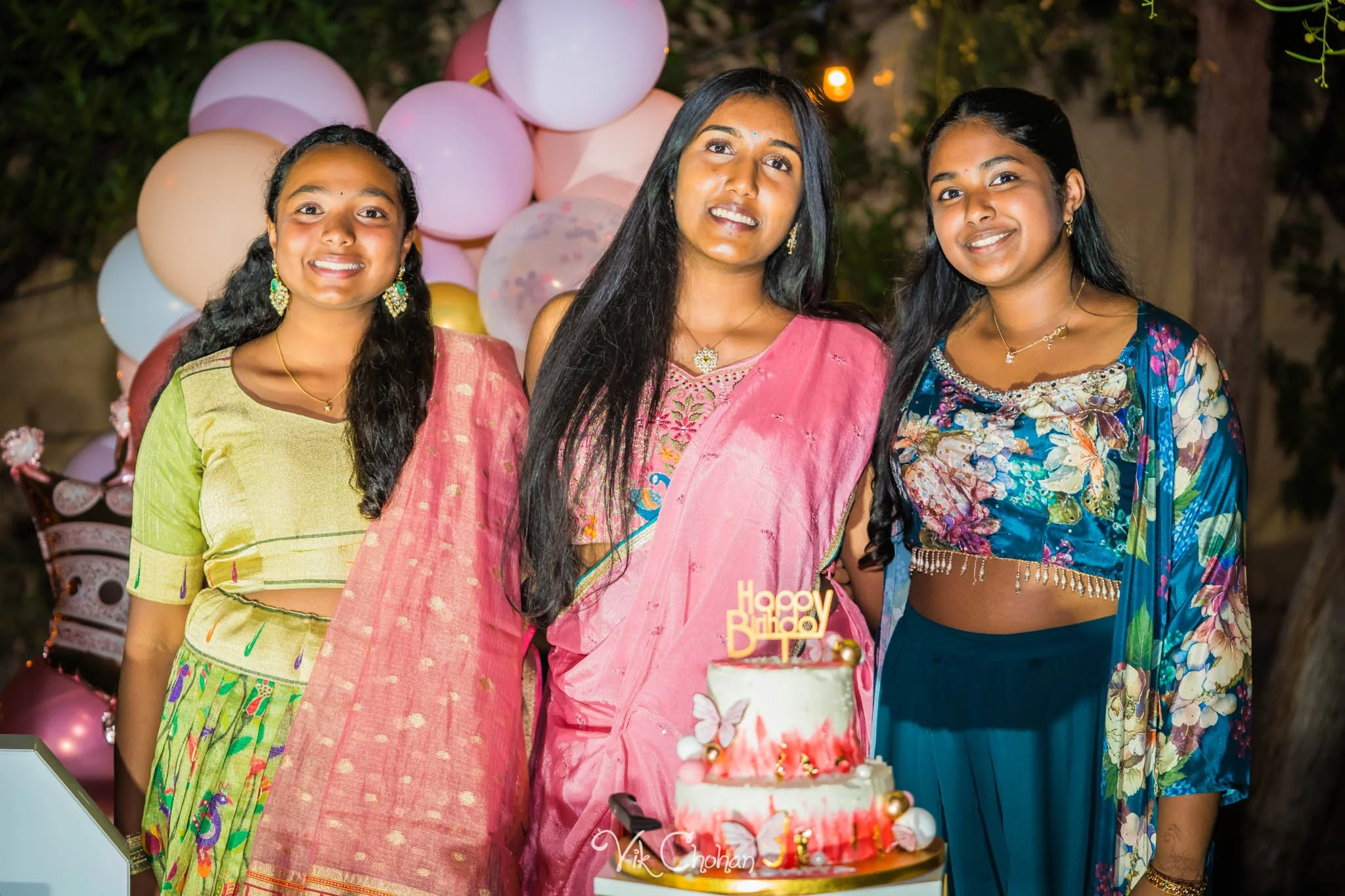2025-10-25-Ishita-16th-Birthday-Celebration-Photography-Vik-Chohan-Photography-Photo-Booth-Social-Media-VCP-221.jpg