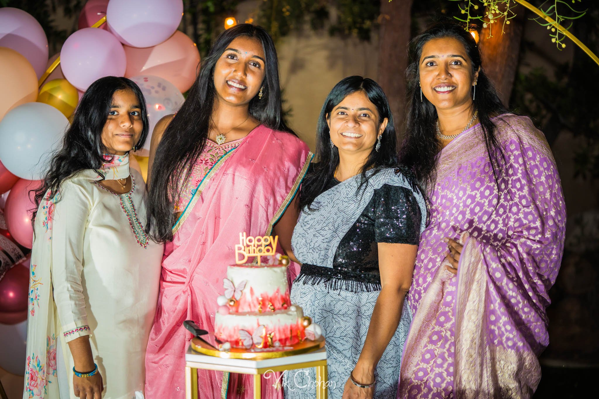 2025-10-25-Ishita-16th-Birthday-Celebration-Photography-Vik-Chohan-Photography-Photo-Booth-Social-Media-VCP-223.jpg