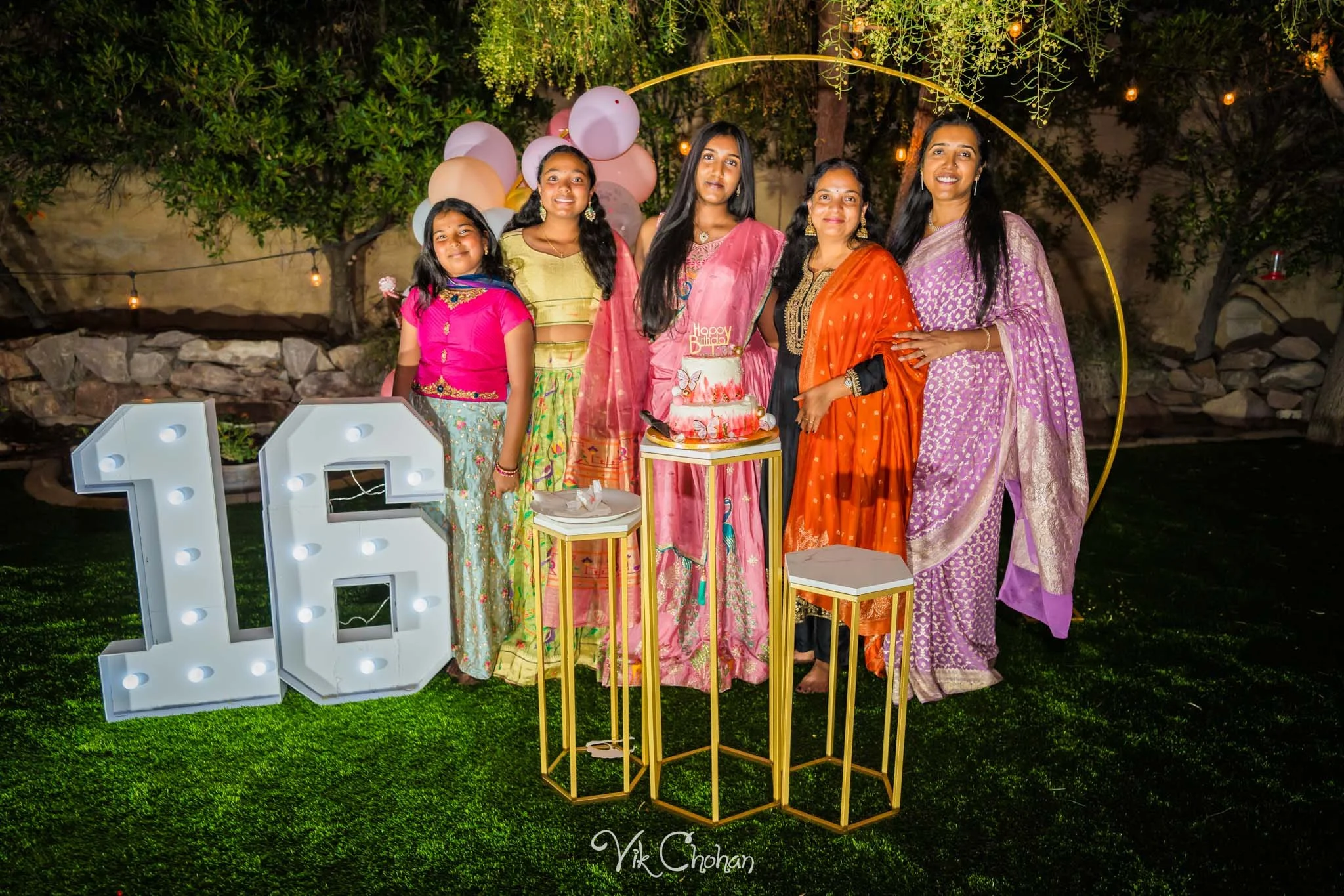 2025-10-25-Ishita-16th-Birthday-Celebration-Photography-Vik-Chohan-Photography-Photo-Booth-Social-Media-VCP-230.jpg