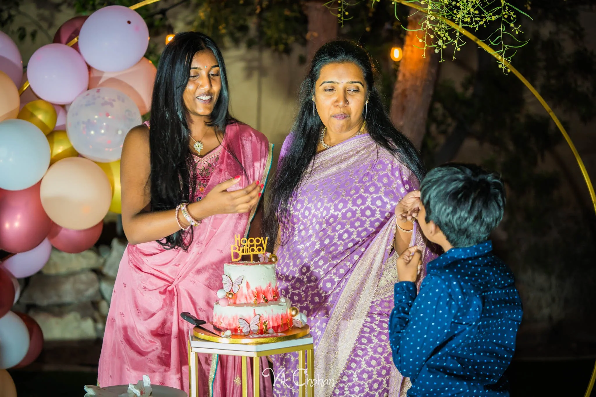 2025-10-25-Ishita-16th-Birthday-Celebration-Photography-Vik-Chohan-Photography-Photo-Booth-Social-Media-VCP-237.jpg
