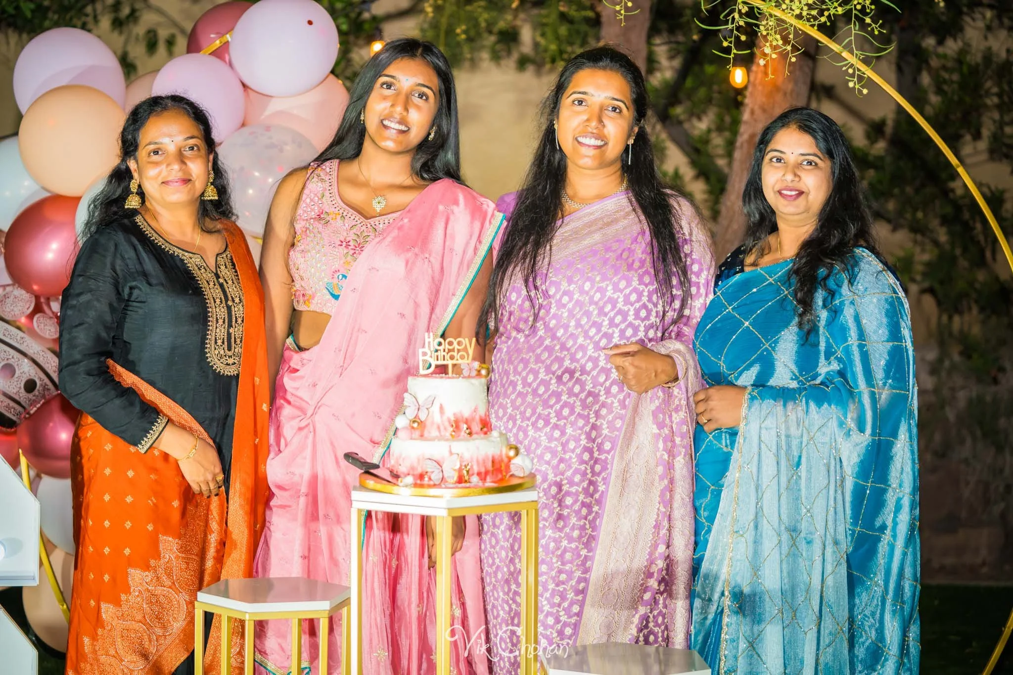 2025-10-25-Ishita-16th-Birthday-Celebration-Photography-Vik-Chohan-Photography-Photo-Booth-Social-Media-VCP-241.jpg