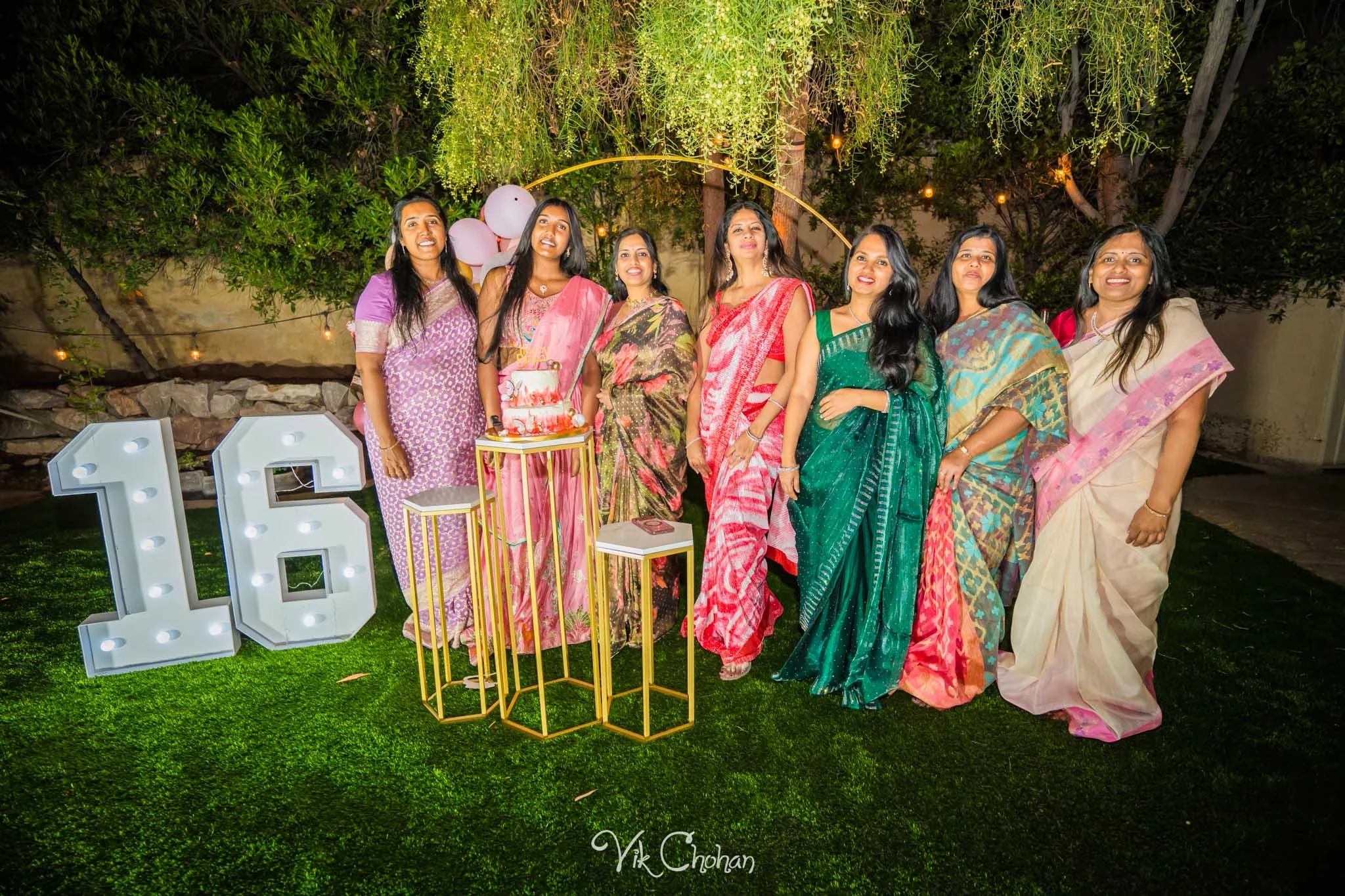 2025-10-25-Ishita-16th-Birthday-Celebration-Photography-Vik-Chohan-Photography-Photo-Booth-Social-Media-VCP-246.jpg