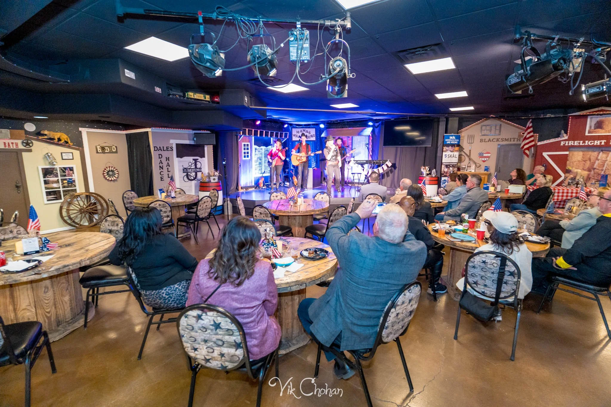2025-11-13-SKAL-November-Meeting-at-Firelight-Barn-nov-13th-2025-vik-chohan-photography-Social-Media-VCP-096.jpg