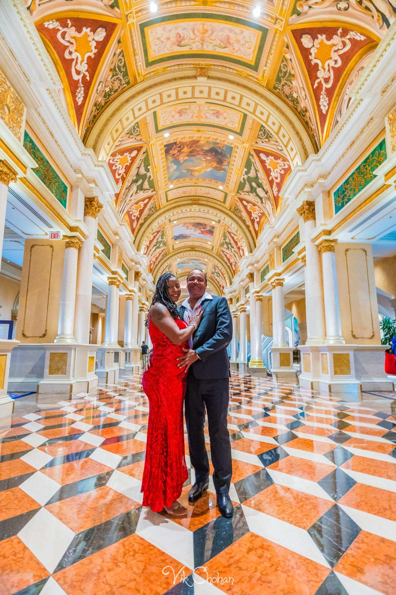 2025-11-09-Dwana-and-Edward-2-Year-Anniverary-in-Las-Vegas-Photography-Vik-Chohan-Photography-Photo-Booth-Social-Media-VCP-006.jpg