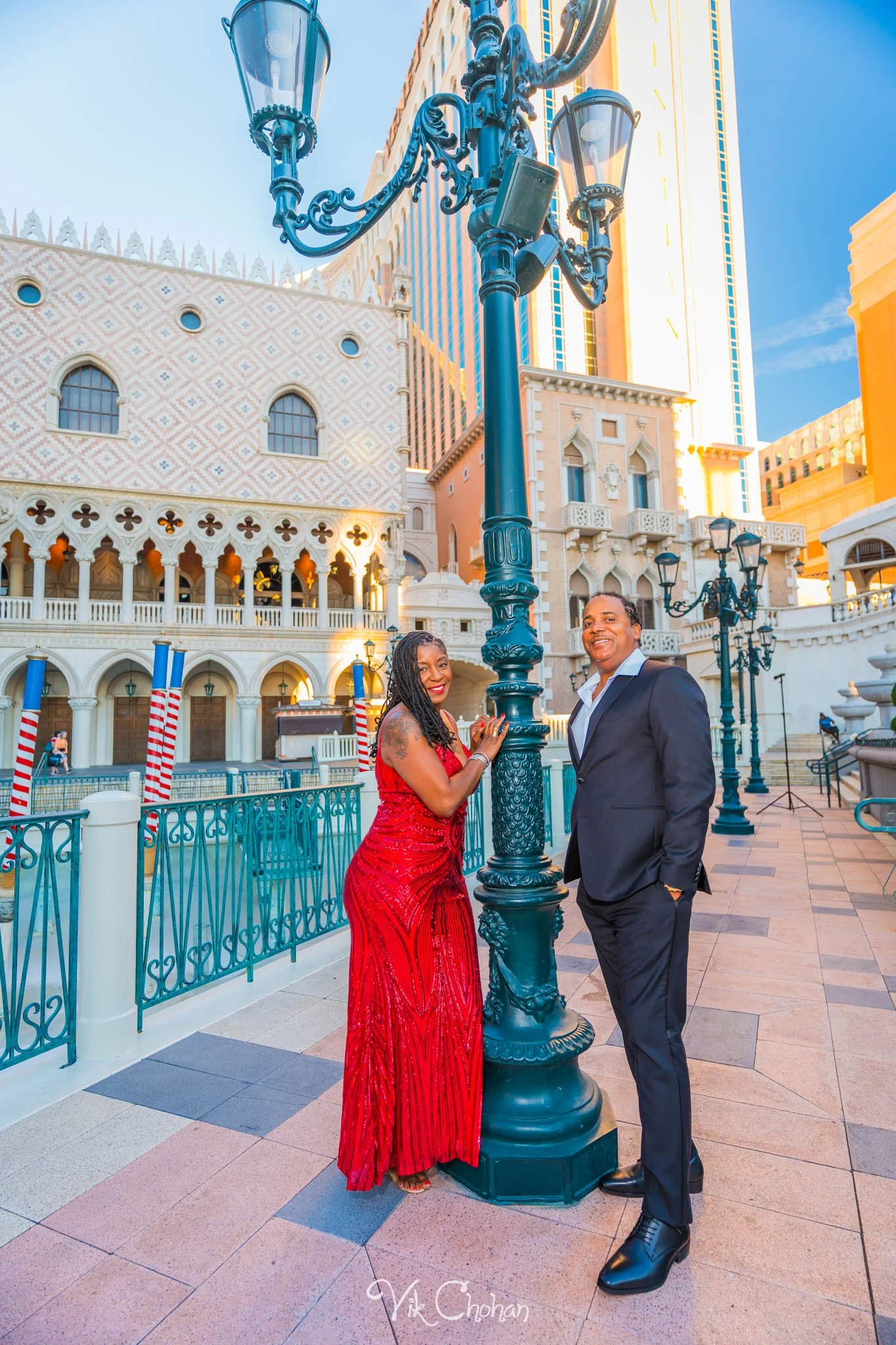 2025-11-09-Dwana-and-Edward-2-Year-Anniverary-in-Las-Vegas-Photography-Vik-Chohan-Photography-Photo-Booth-Social-Media-VCP-018.jpg