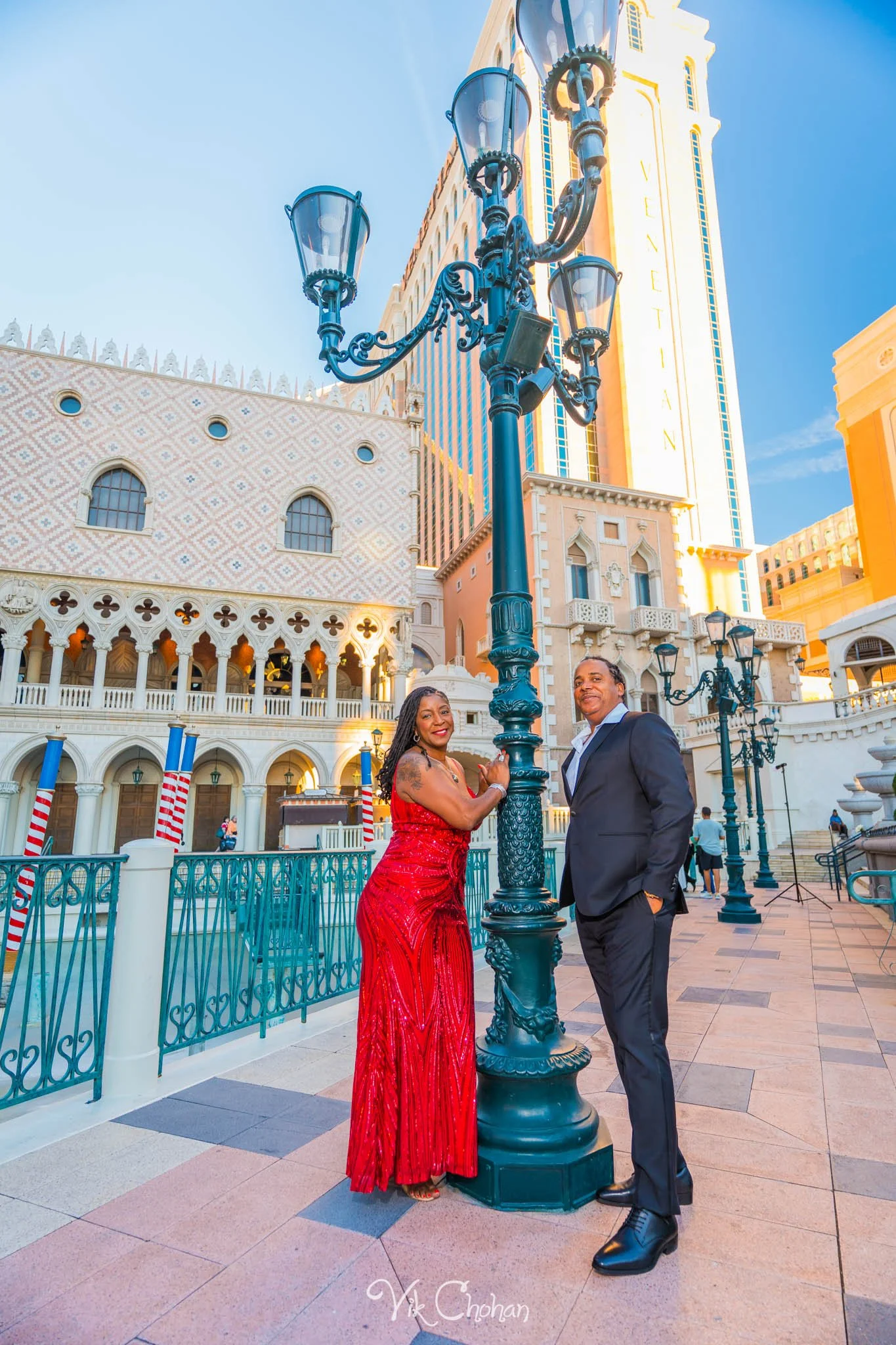 2025-11-09-Dwana-and-Edward-2-Year-Anniverary-in-Las-Vegas-Photography-Vik-Chohan-Photography-Photo-Booth-Social-Media-VCP-019.jpg