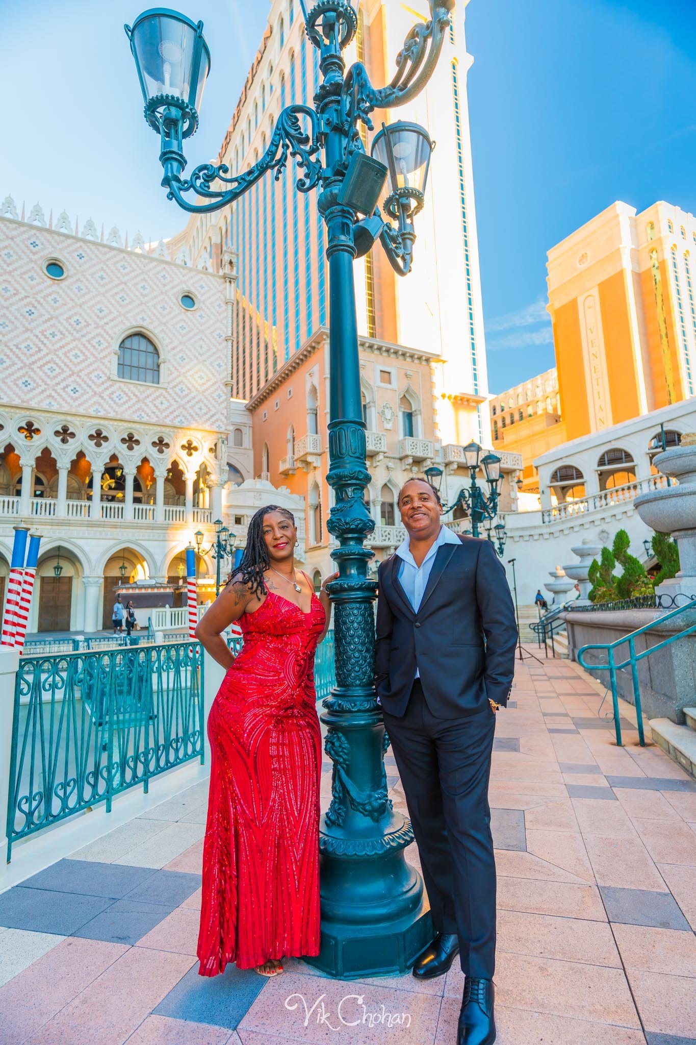 2025-11-09-Dwana-and-Edward-2-Year-Anniverary-in-Las-Vegas-Photography-Vik-Chohan-Photography-Photo-Booth-Social-Media-VCP-020.jpg