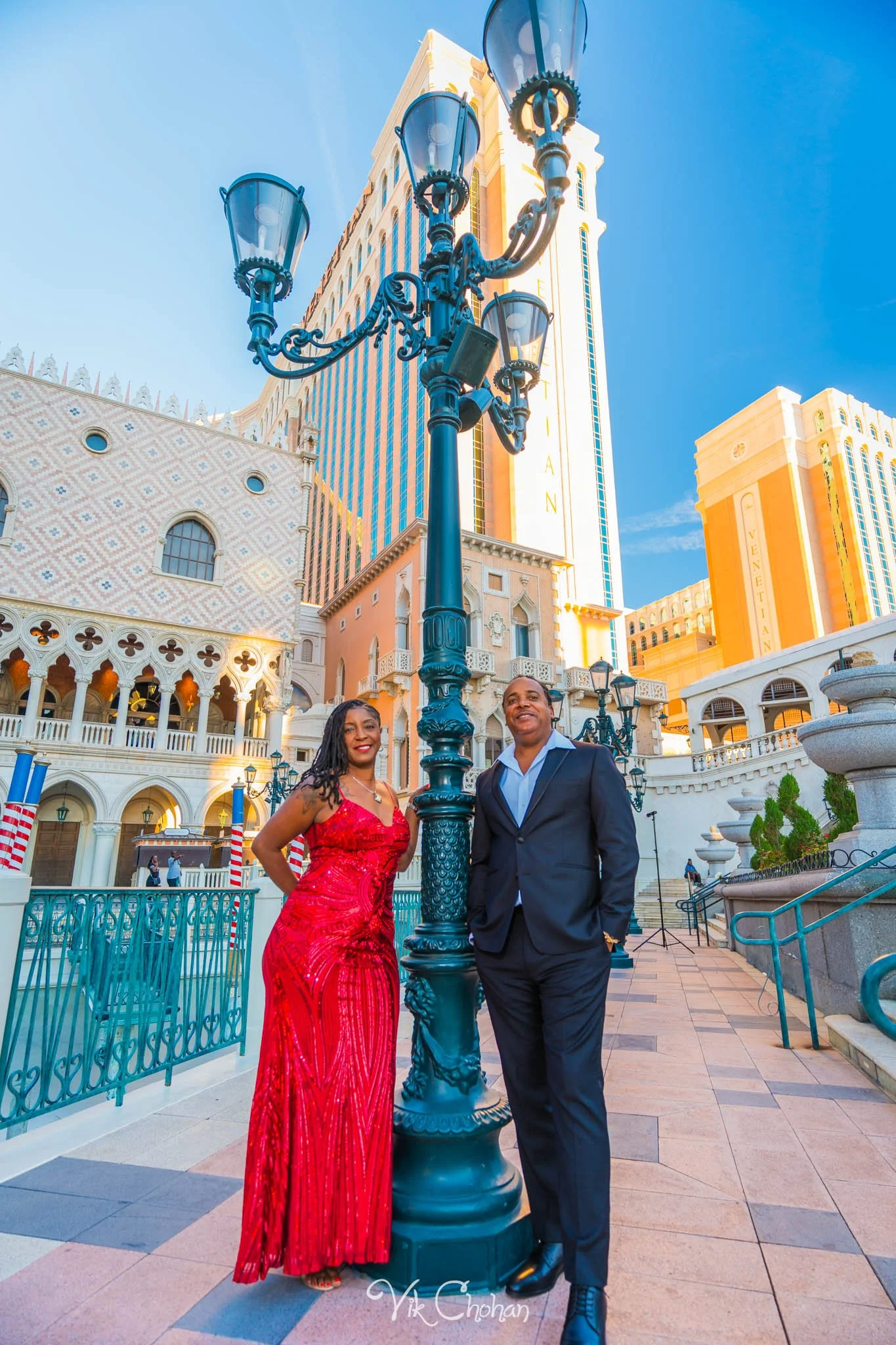 2025-11-09-Dwana-and-Edward-2-Year-Anniverary-in-Las-Vegas-Photography-Vik-Chohan-Photography-Photo-Booth-Social-Media-VCP-021.jpg