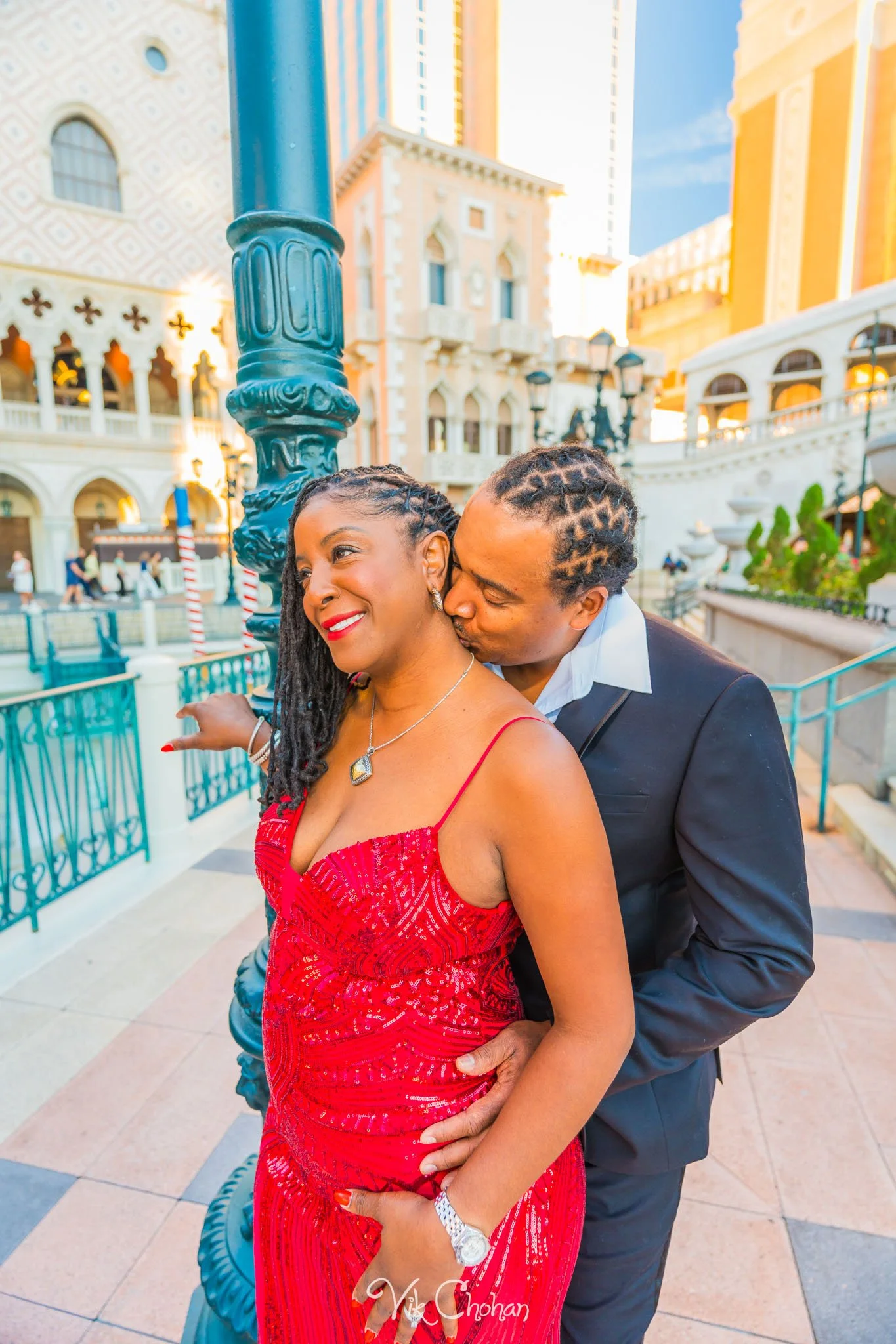 2025-11-09-Dwana-and-Edward-2-Year-Anniverary-in-Las-Vegas-Photography-Vik-Chohan-Photography-Photo-Booth-Social-Media-VCP-027.jpg