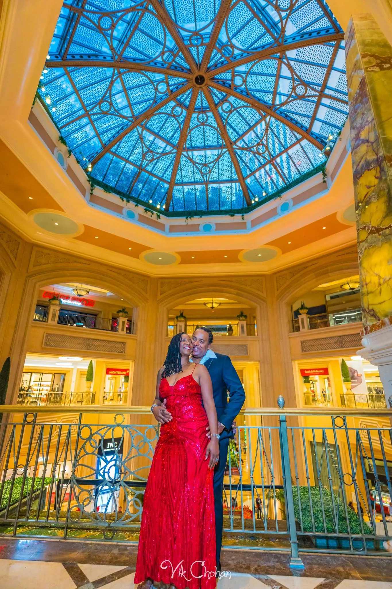 2025-11-09-Dwana-and-Edward-2-Year-Anniverary-in-Las-Vegas-Photography-Vik-Chohan-Photography-Photo-Booth-Social-Media-VCP-084.jpg