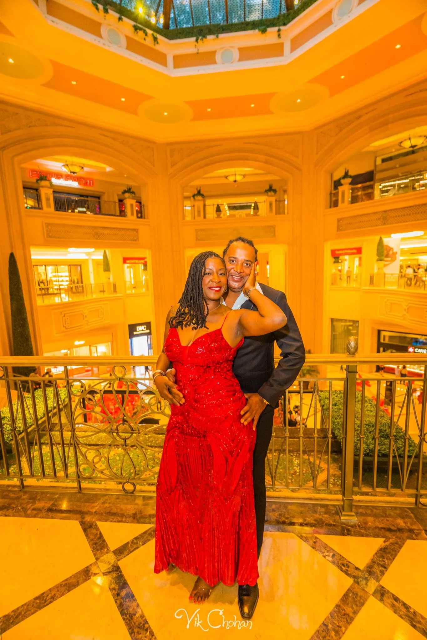 2025-11-09-Dwana-and-Edward-2-Year-Anniverary-in-Las-Vegas-Photography-Vik-Chohan-Photography-Photo-Booth-Social-Media-VCP-087.jpg