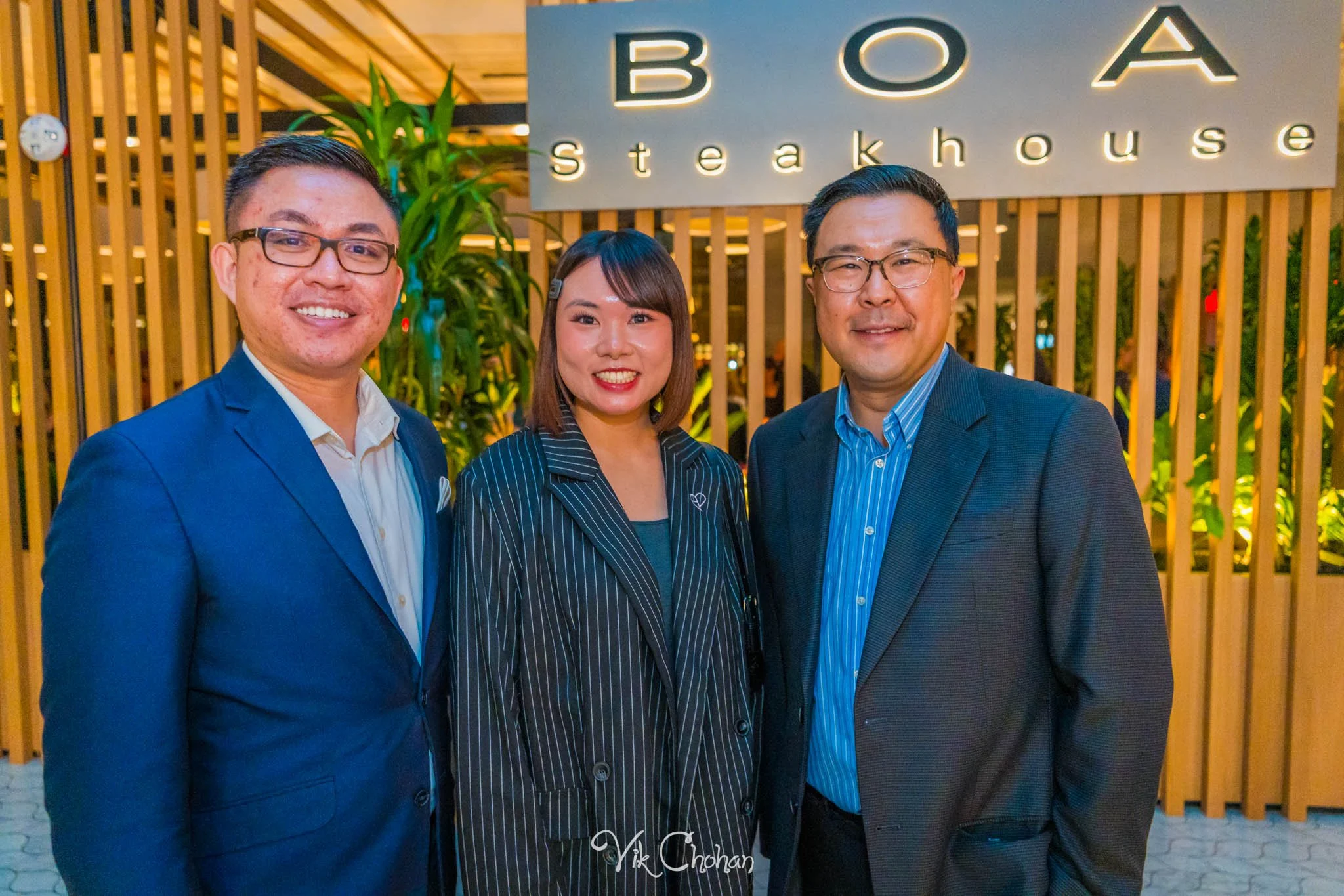 2025-11-18-INTRODeuce-Industry-Night-at-BOA-Steakhouse-Vik-Chohan-Photography-VCP-013.jpg