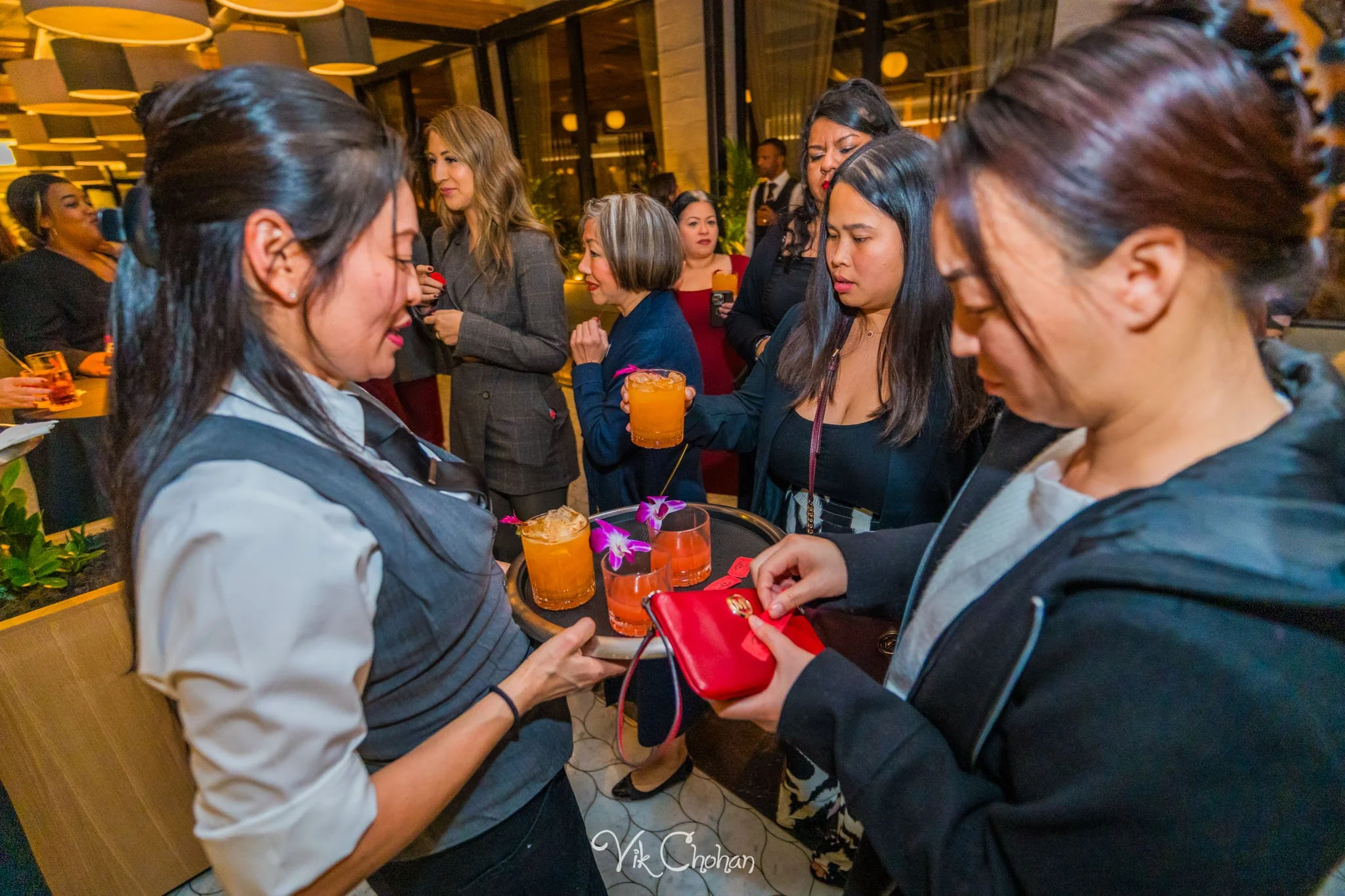2025-11-18-INTRODeuce-Industry-Night-at-BOA-Steakhouse-Vik-Chohan-Photography-VCP-044.jpg