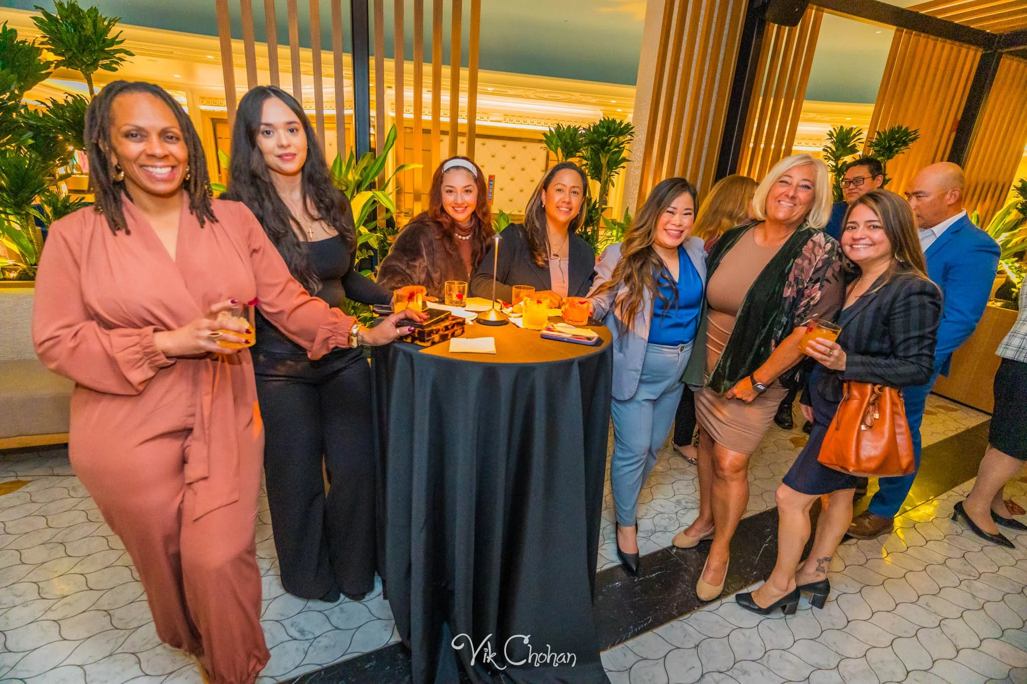 2025-11-18-INTRODeuce-Industry-Night-at-BOA-Steakhouse-Vik-Chohan-Photography-VCP-052.jpg