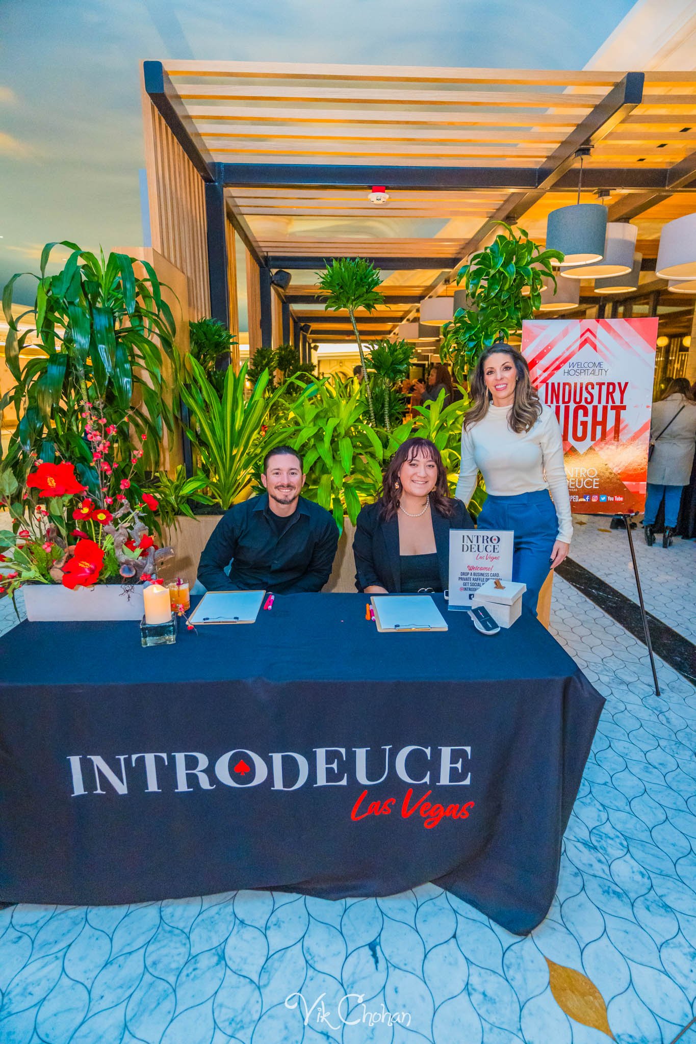 2025-11-18-INTRODeuce-Industry-Night-at-BOA-Steakhouse-Vik-Chohan-Photography-VCP-057.jpg