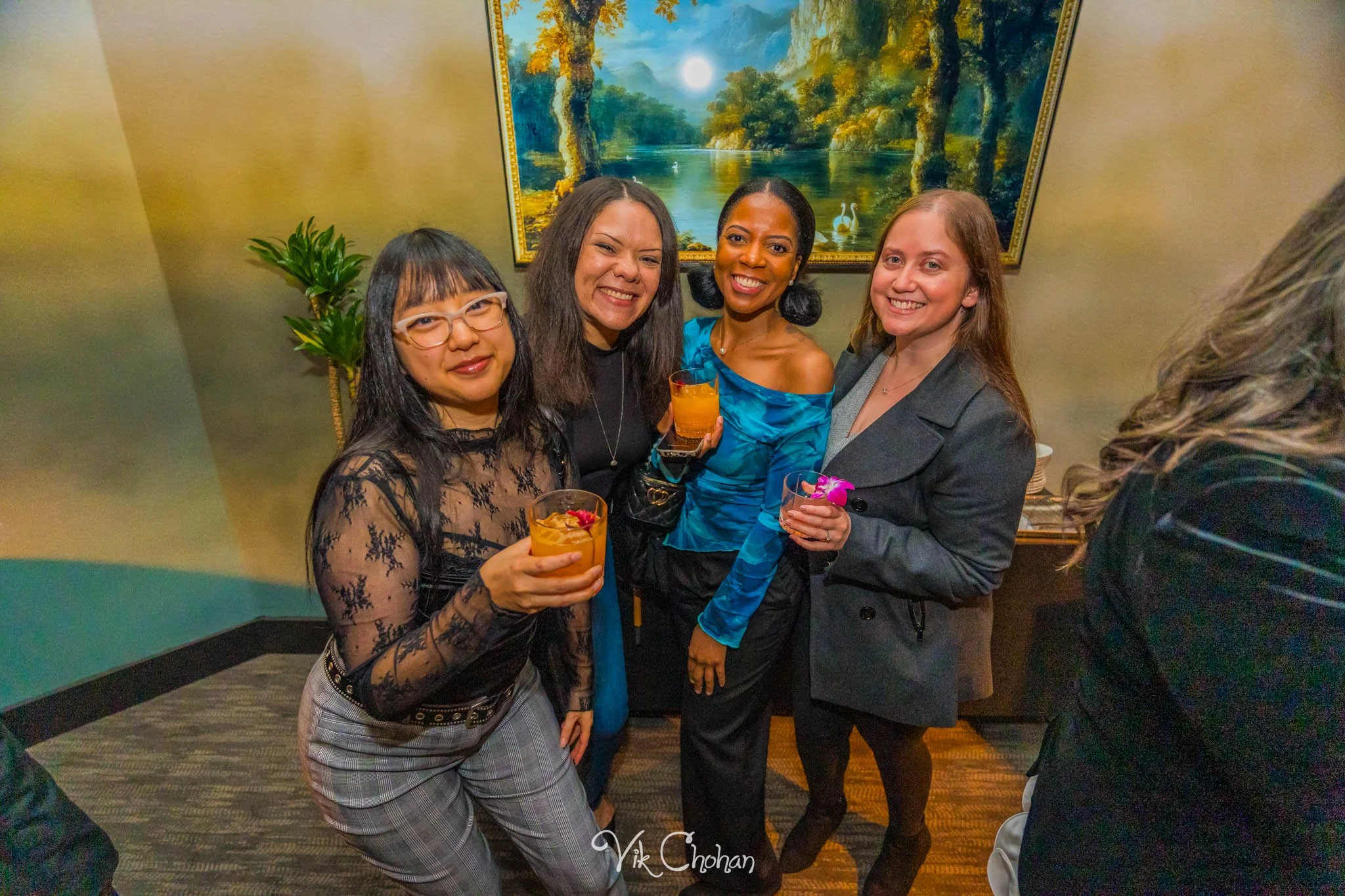 2025-11-18-INTRODeuce-Industry-Night-at-BOA-Steakhouse-Vik-Chohan-Photography-VCP-073.jpg