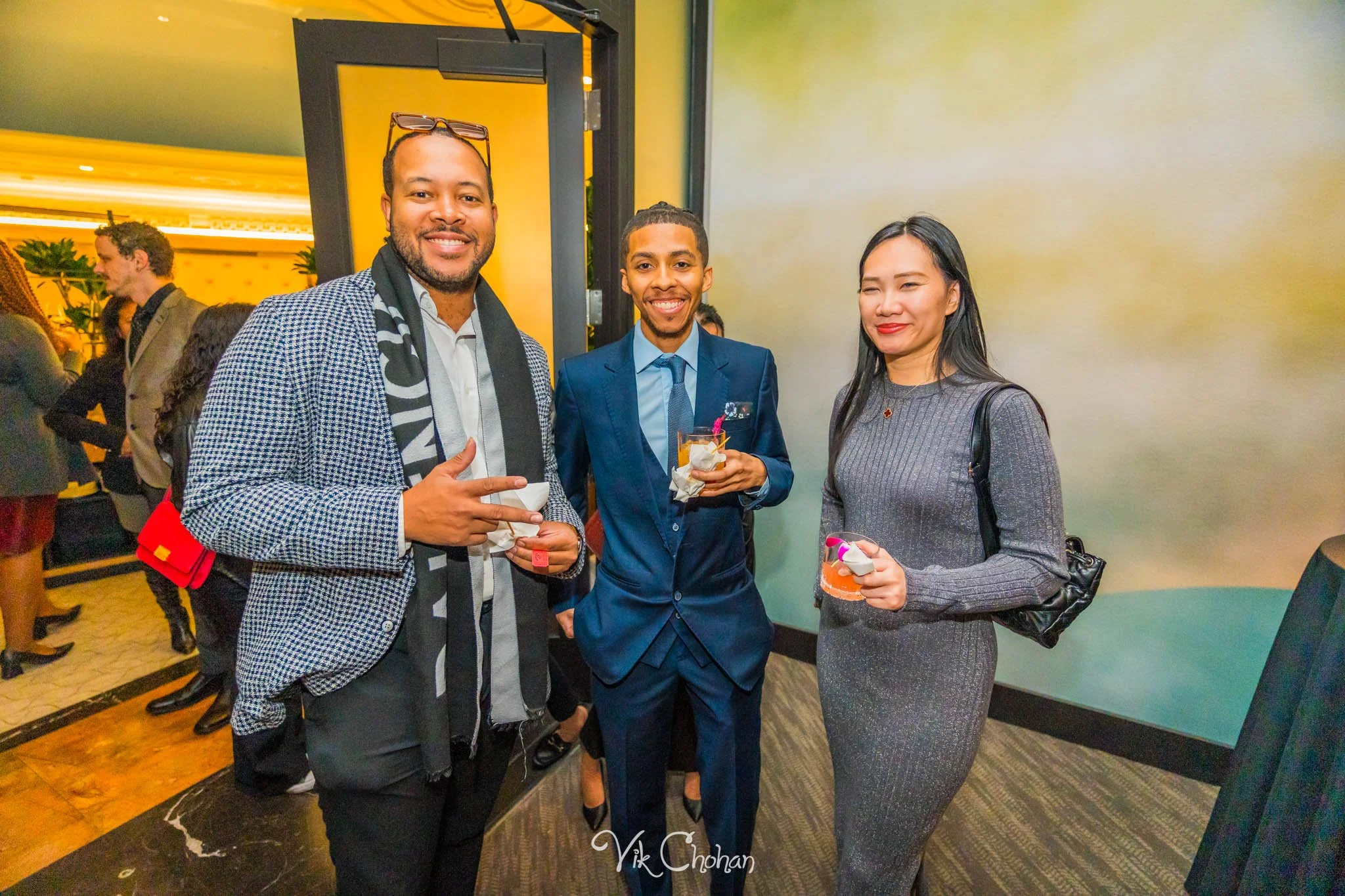 2025-11-18-INTRODeuce-Industry-Night-at-BOA-Steakhouse-Vik-Chohan-Photography-VCP-077.jpg
