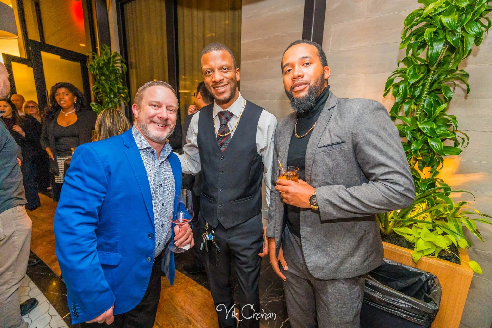 2025-11-18-INTRODeuce-Industry-Night-at-BOA-Steakhouse-Vik-Chohan-Photography-VCP-080.jpg