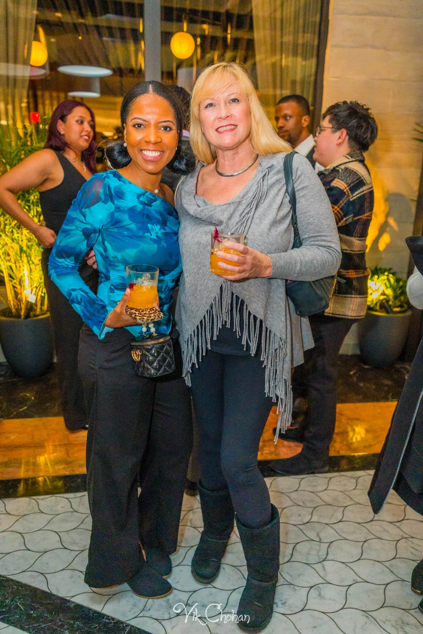 2025-11-18-INTRODeuce-Industry-Night-at-BOA-Steakhouse-Vik-Chohan-Photography-VCP-094.jpg