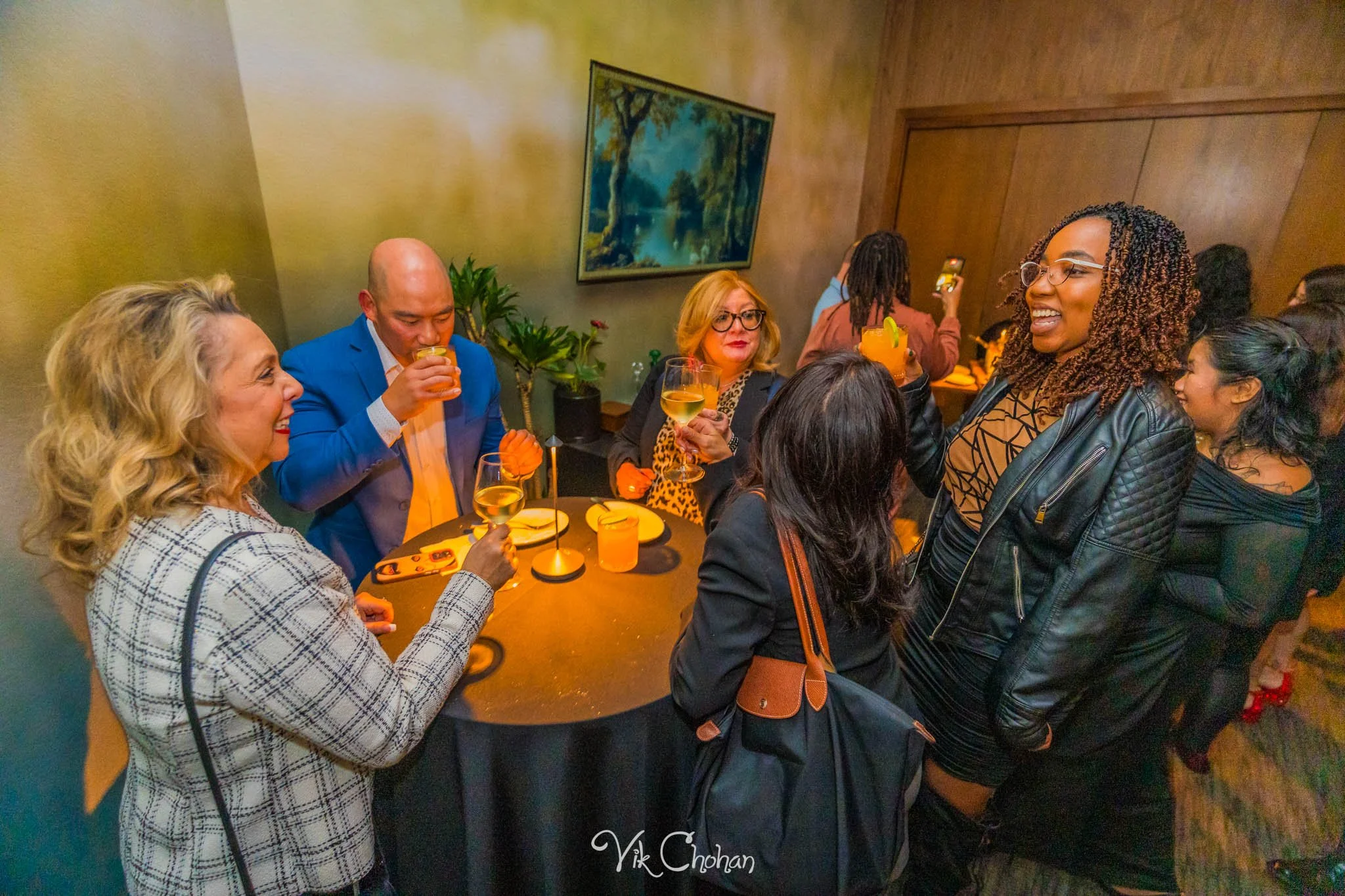 2025-11-18-INTRODeuce-Industry-Night-at-BOA-Steakhouse-Vik-Chohan-Photography-VCP-106.jpg
