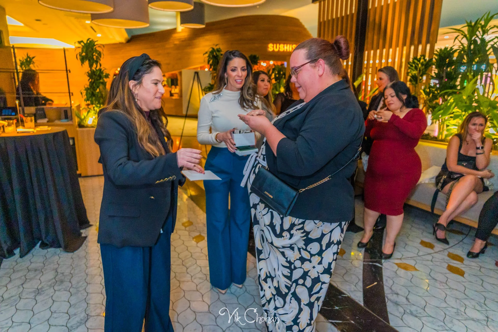 2025-11-18-INTRODeuce-Industry-Night-at-BOA-Steakhouse-Vik-Chohan-Photography-VCP-123.jpg