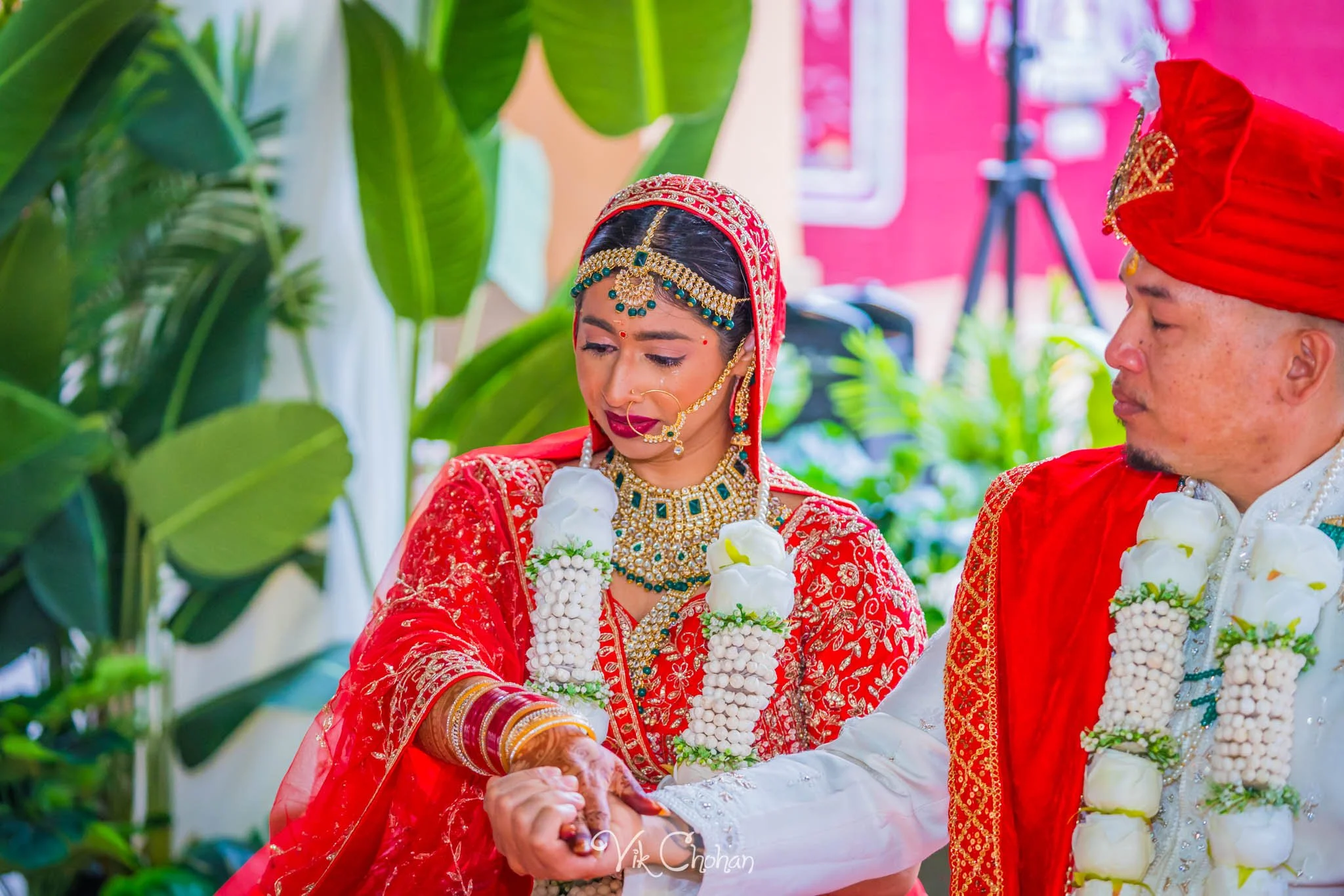 2025-11-15-Trishna-and-Cody-Indian-Wedding-Hindu-and-Jain-Temple-Vik-Chohan-Photography-Social-Media-VCP-352.jpg