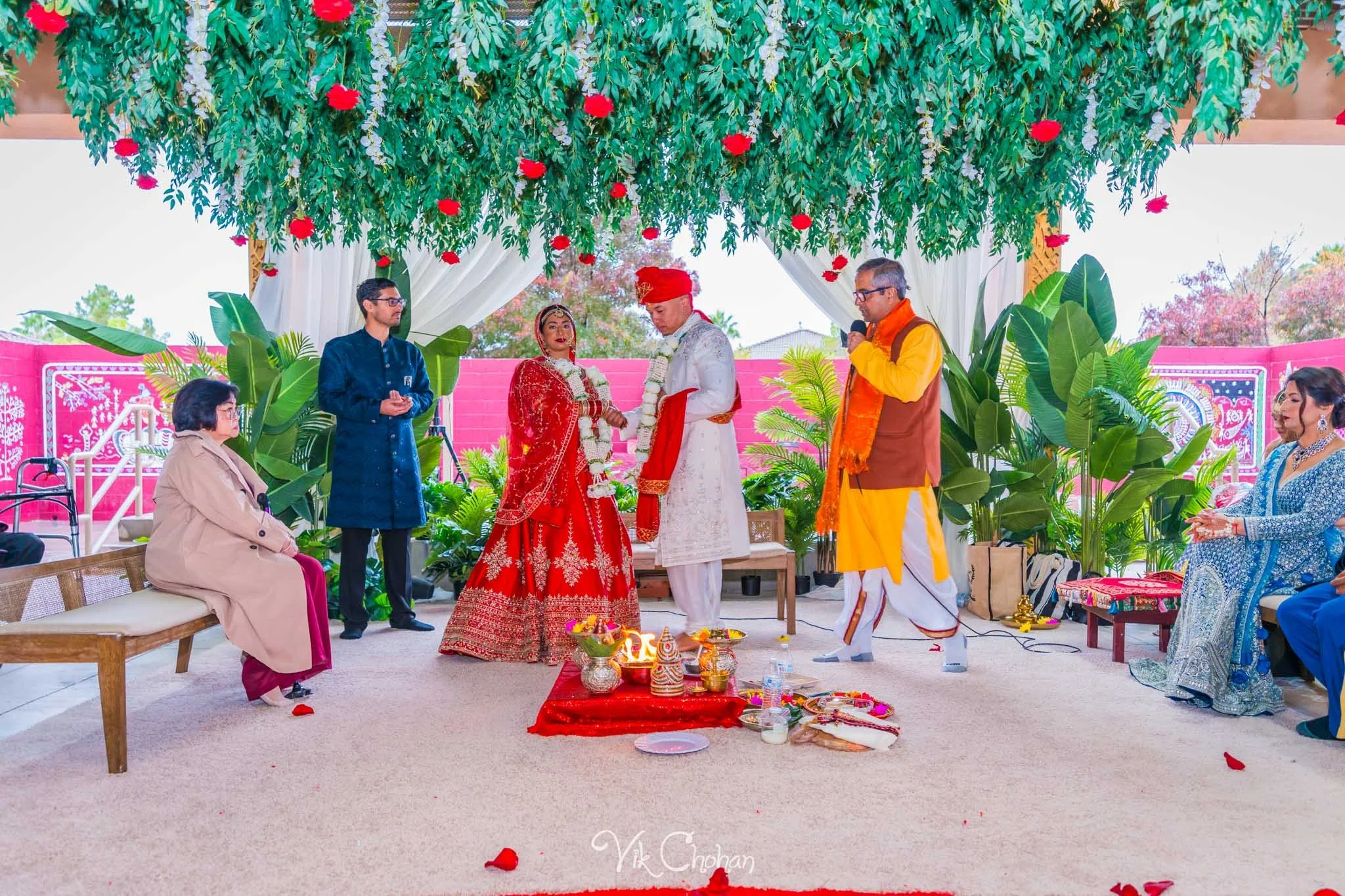 2025-11-15-Trishna-and-Cody-Indian-Wedding-Hindu-and-Jain-Temple-Vik-Chohan-Photography-Social-Media-VCP-380.jpg