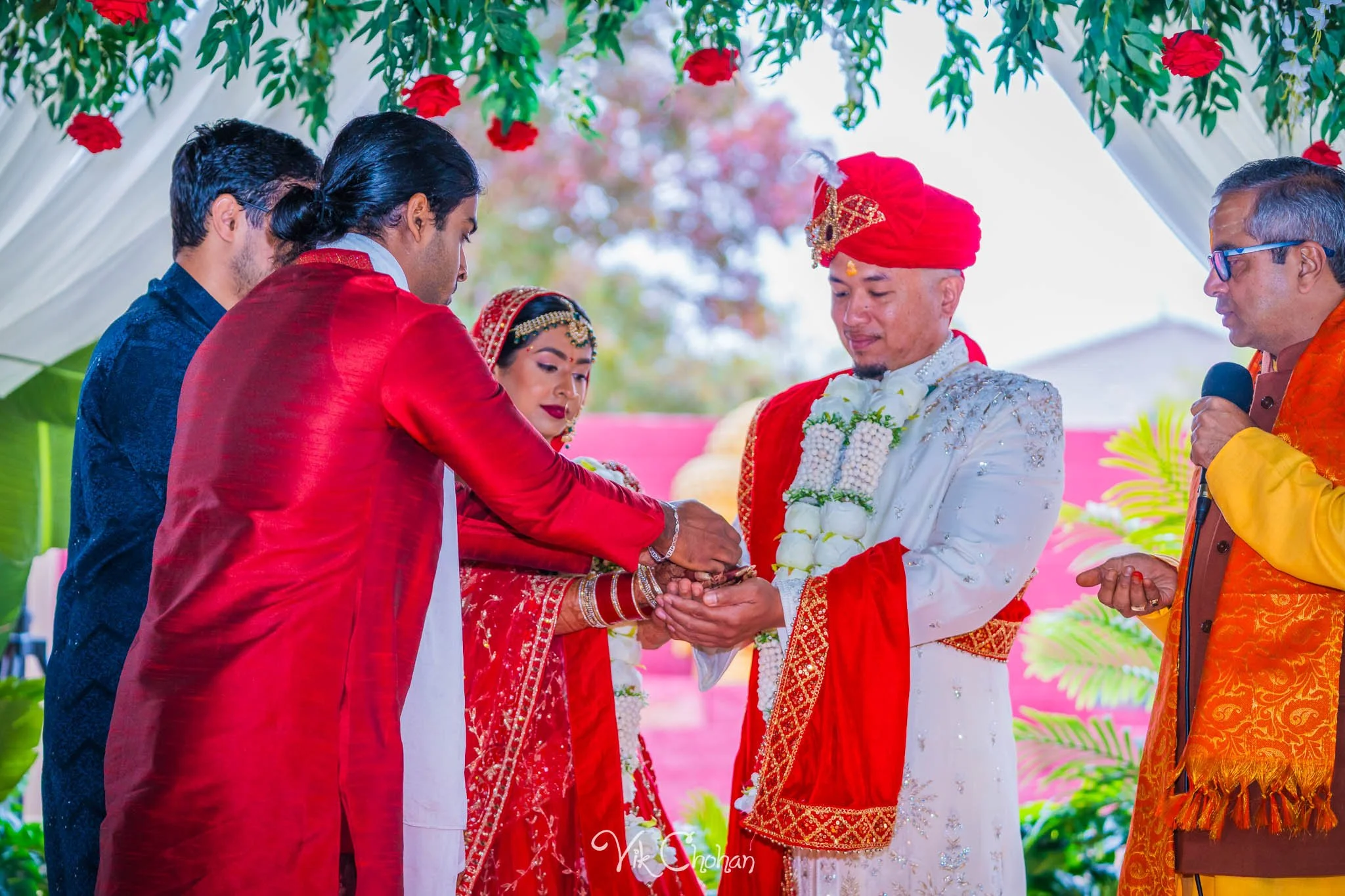 2025-11-15-Trishna-and-Cody-Indian-Wedding-Hindu-and-Jain-Temple-Vik-Chohan-Photography-Social-Media-VCP-382.jpg