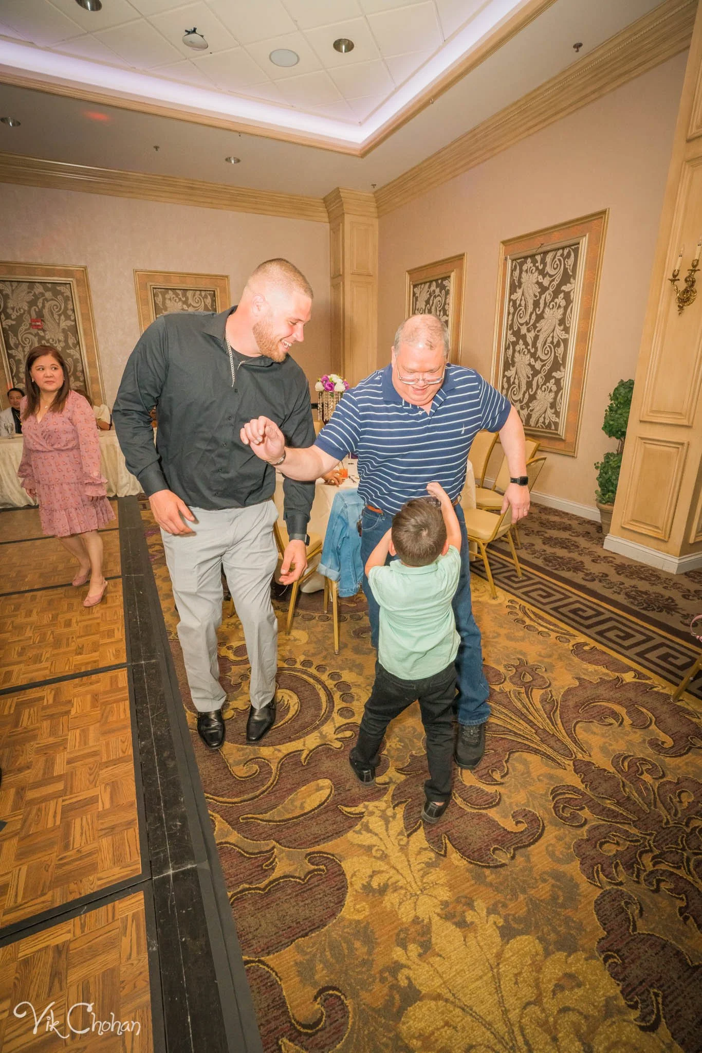 2022-03-19-Carolina-&-Rodelio-35th-Wedding-Anniversary-Vow-Renewal-Vik-Chohan-Photography-Photo-Booth-Social-Media-VCP-436.jpg