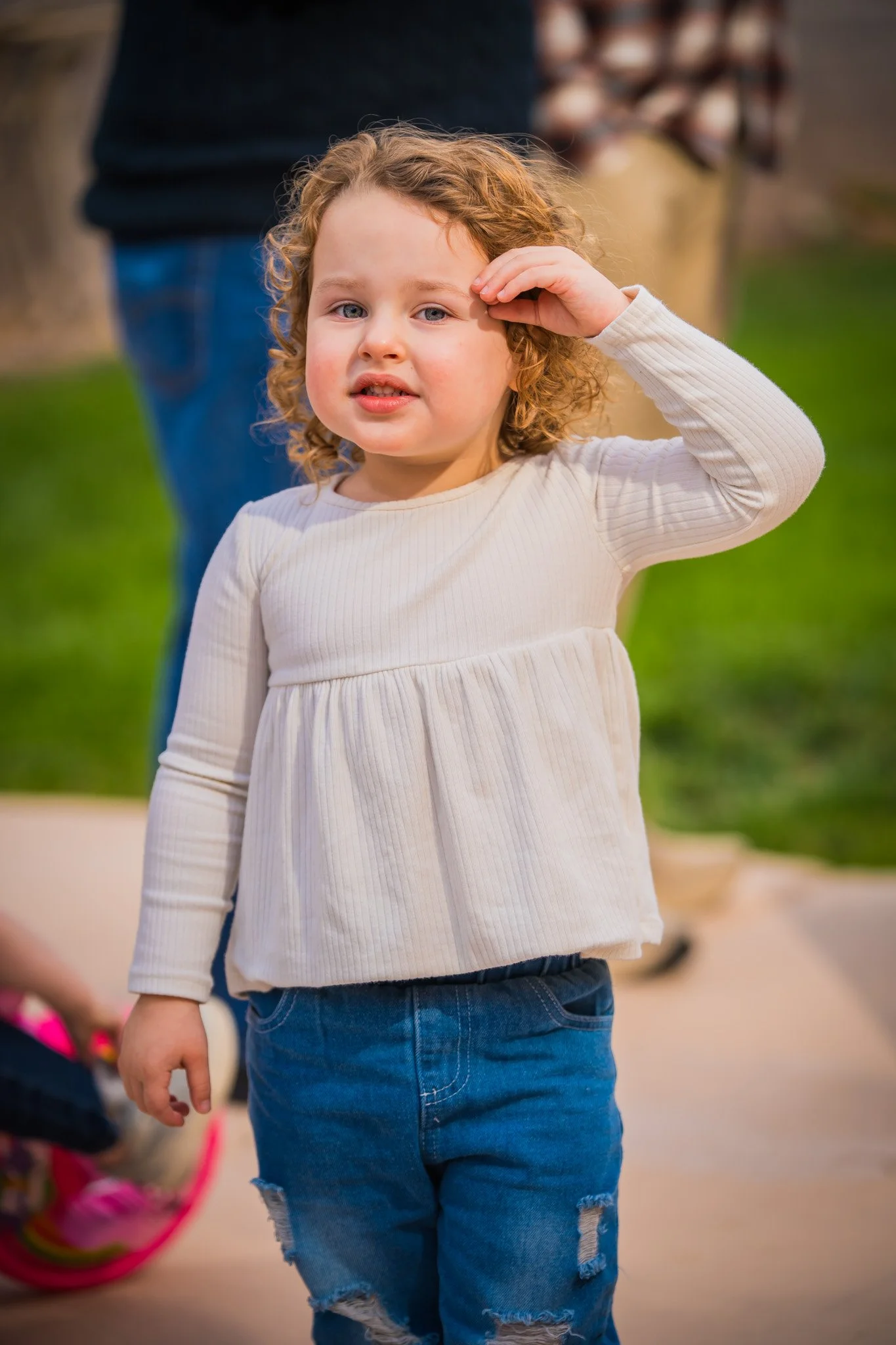 2025-11-22-Courtney-Family-Photography-nov-22nd-2025-Social-Media-012.jpg