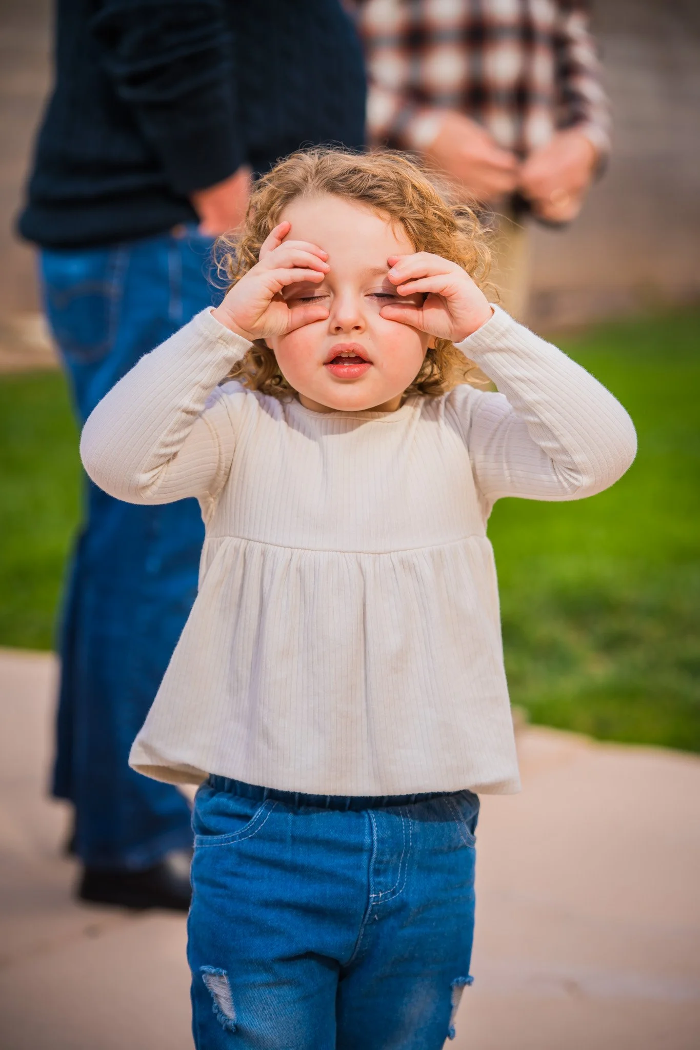 2025-11-22-Courtney-Family-Photography-nov-22nd-2025-Social-Media-013.jpg