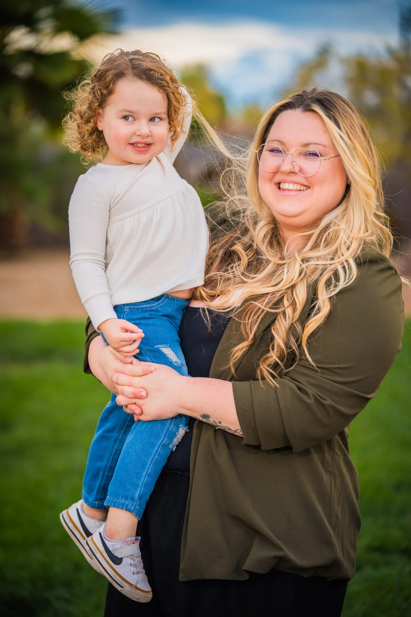 2025-11-22-Courtney-Family-Photography-nov-22nd-2025-Social-Media-029.jpg