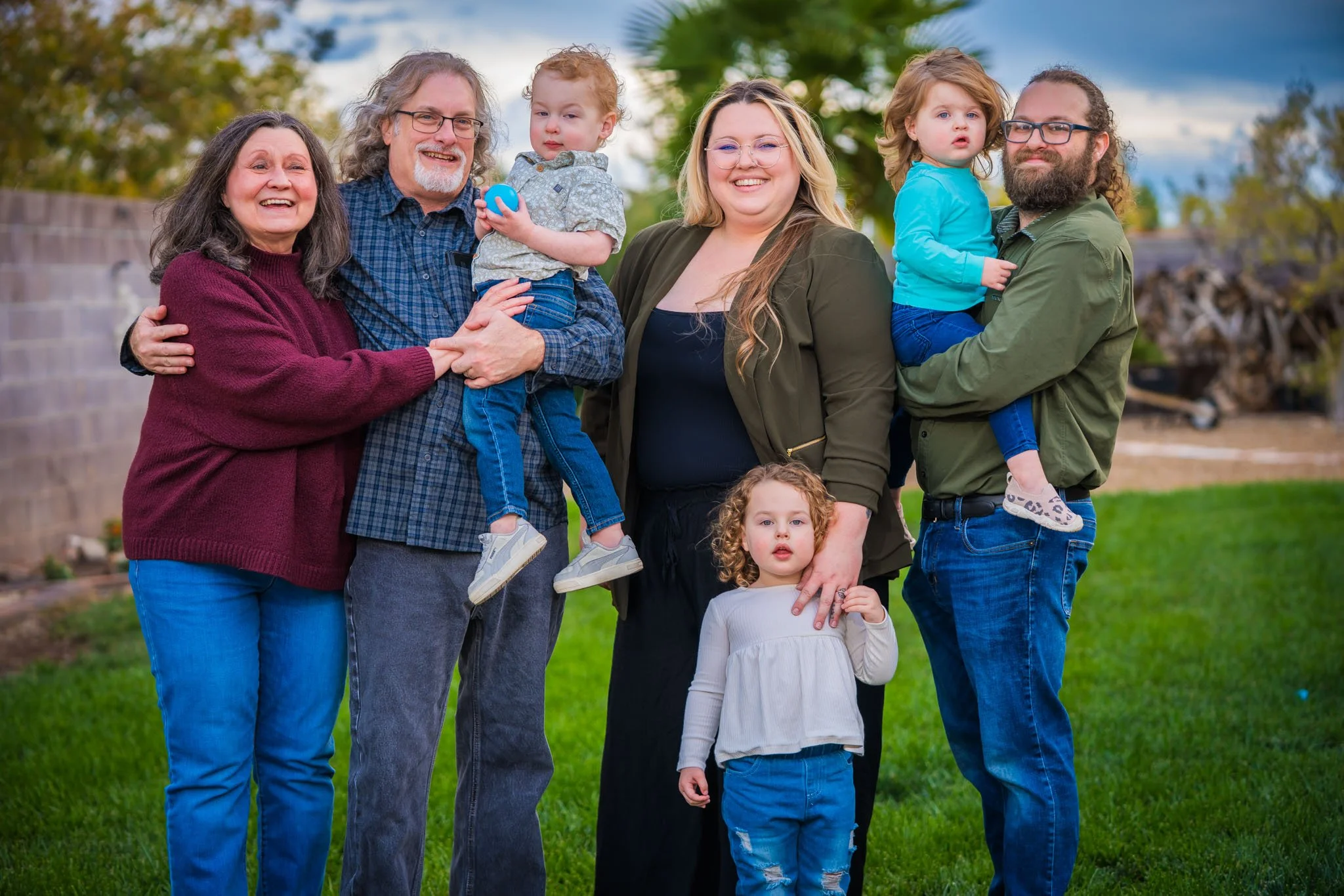 2025-11-22-Courtney-Family-Photography-nov-22nd-2025-Social-Media-043.jpg