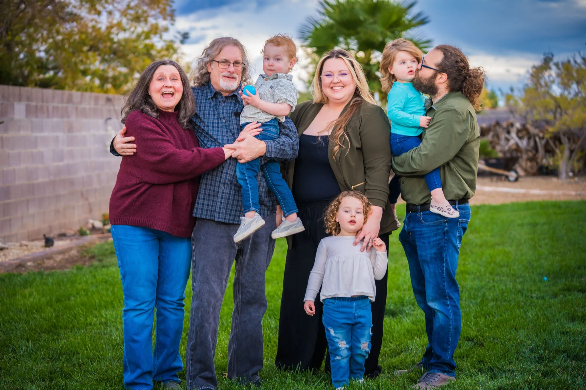 2025-11-22-Courtney-Family-Photography-nov-22nd-2025-Social-Media-044.jpg