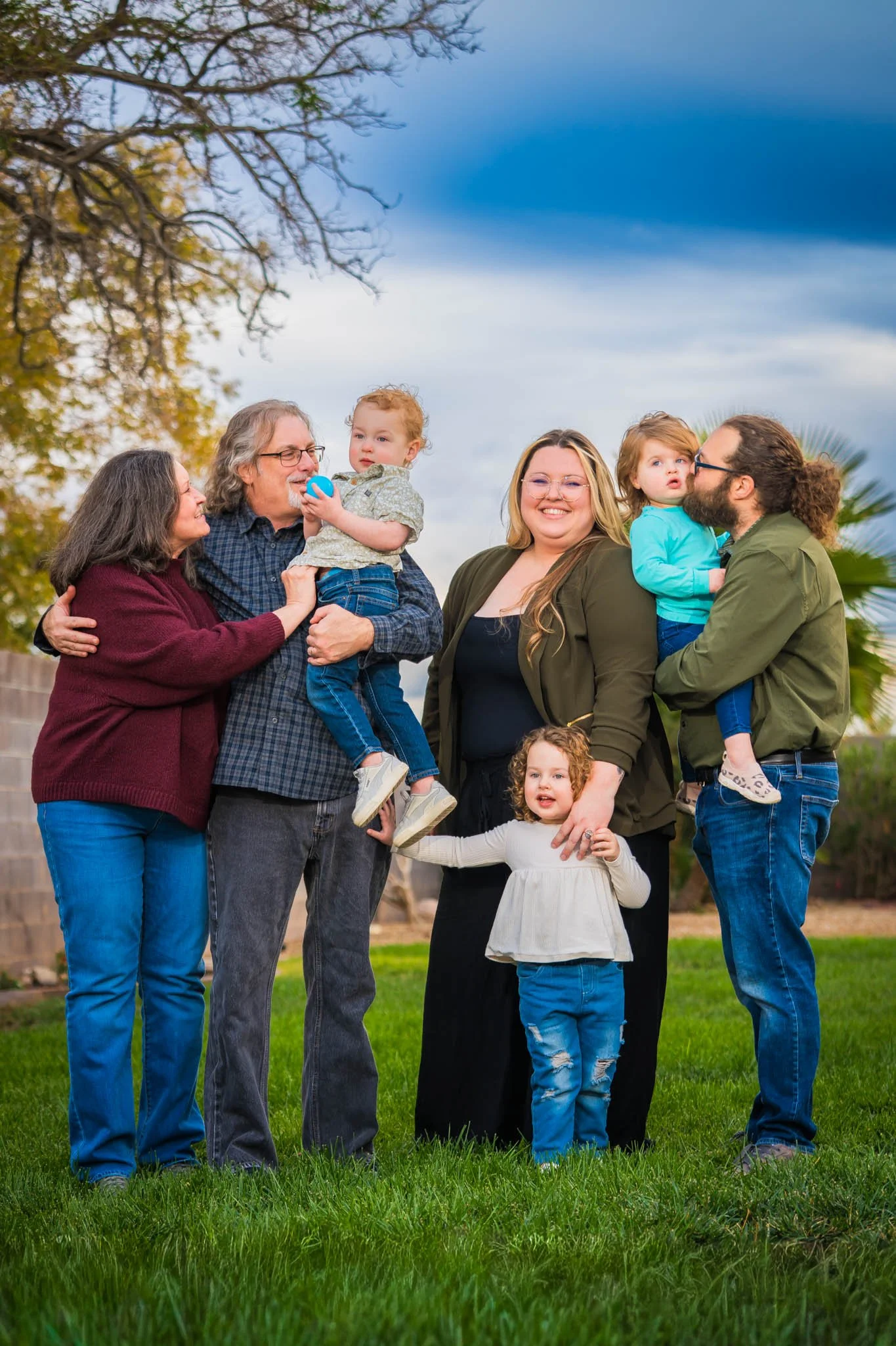 2025-11-22-Courtney-Family-Photography-nov-22nd-2025-Social-Media-047.jpg